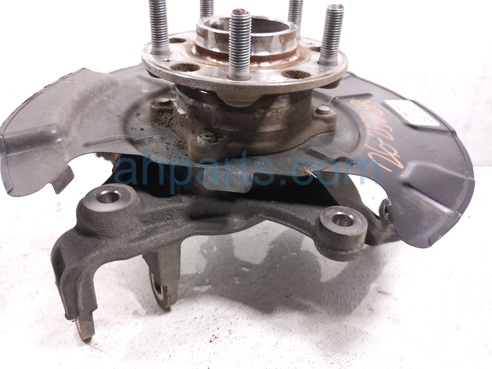 2025 Kia Carnival Axle Stub Rear Driver Spindle Knuckle Hub Fwd 52720 P2000 Replacement 2025 Kia Carnival Axle Stub Rear Driver Spindle Knuckle Hub Fwd 52720 P2000 Replacement thumbnail