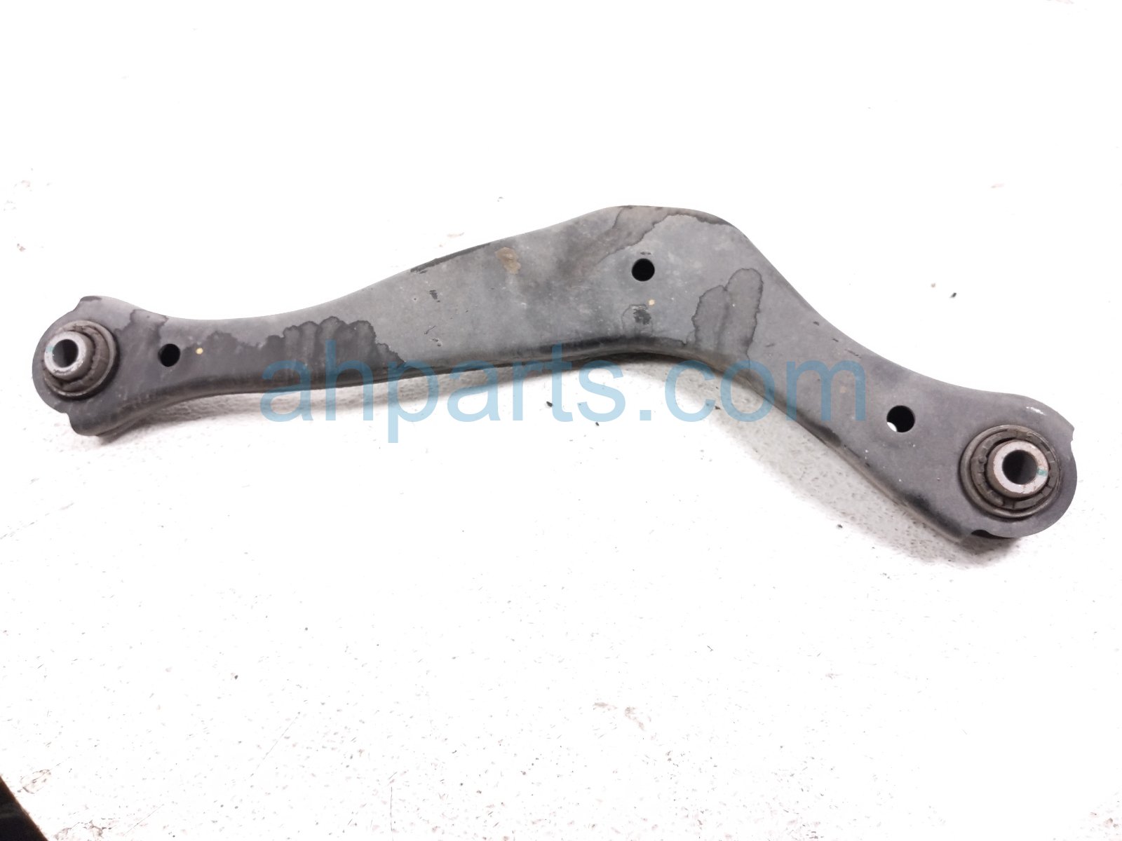 2025 Kia Carnival Rear Passenger Upper Control Arm 55121 R0000 Replacement 2025 Kia Carnival Rear Passenger Upper Control Arm 55121 R0000 Replacement thumbnail