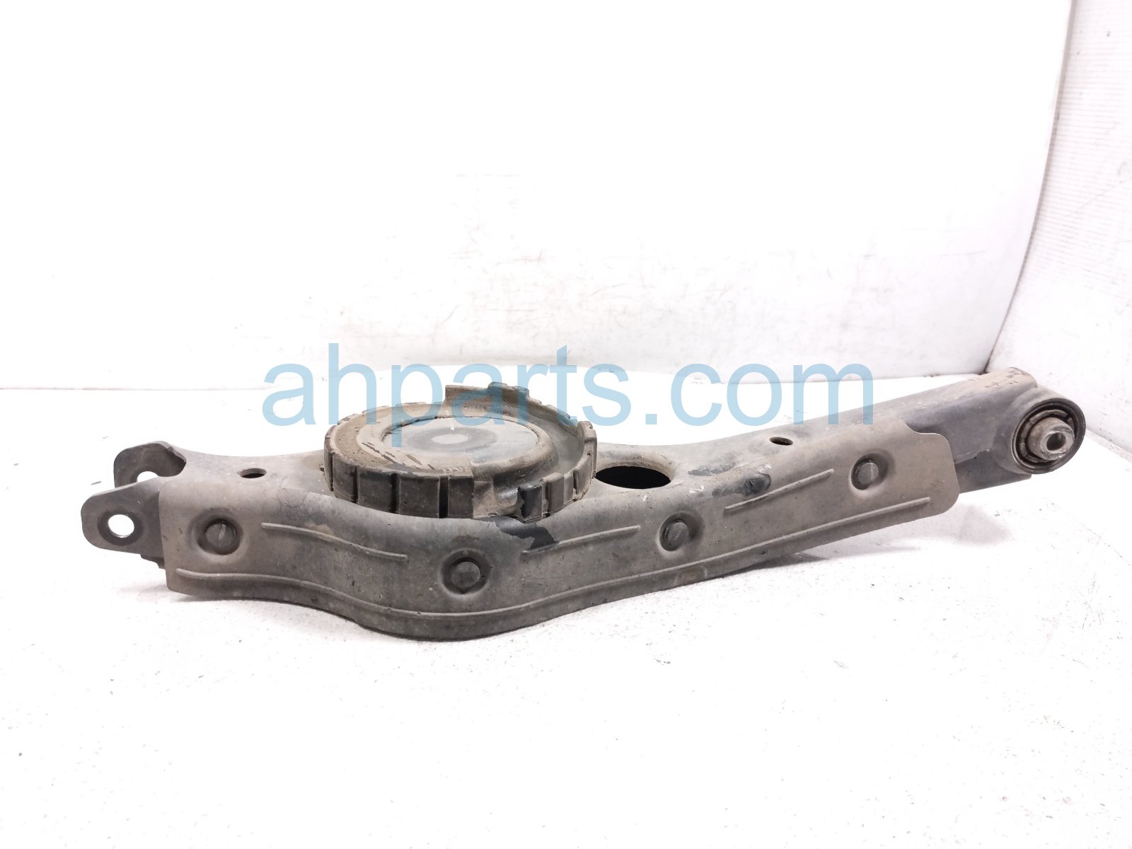2025 Kia Carnival Rear Passenger Spring Seat Lower Control Arm 55211 R0000 Replacement 2025 Kia Carnival Rear Passenger Spring Seat Lower Control Arm 55211 R0000 Replacement thumbnail