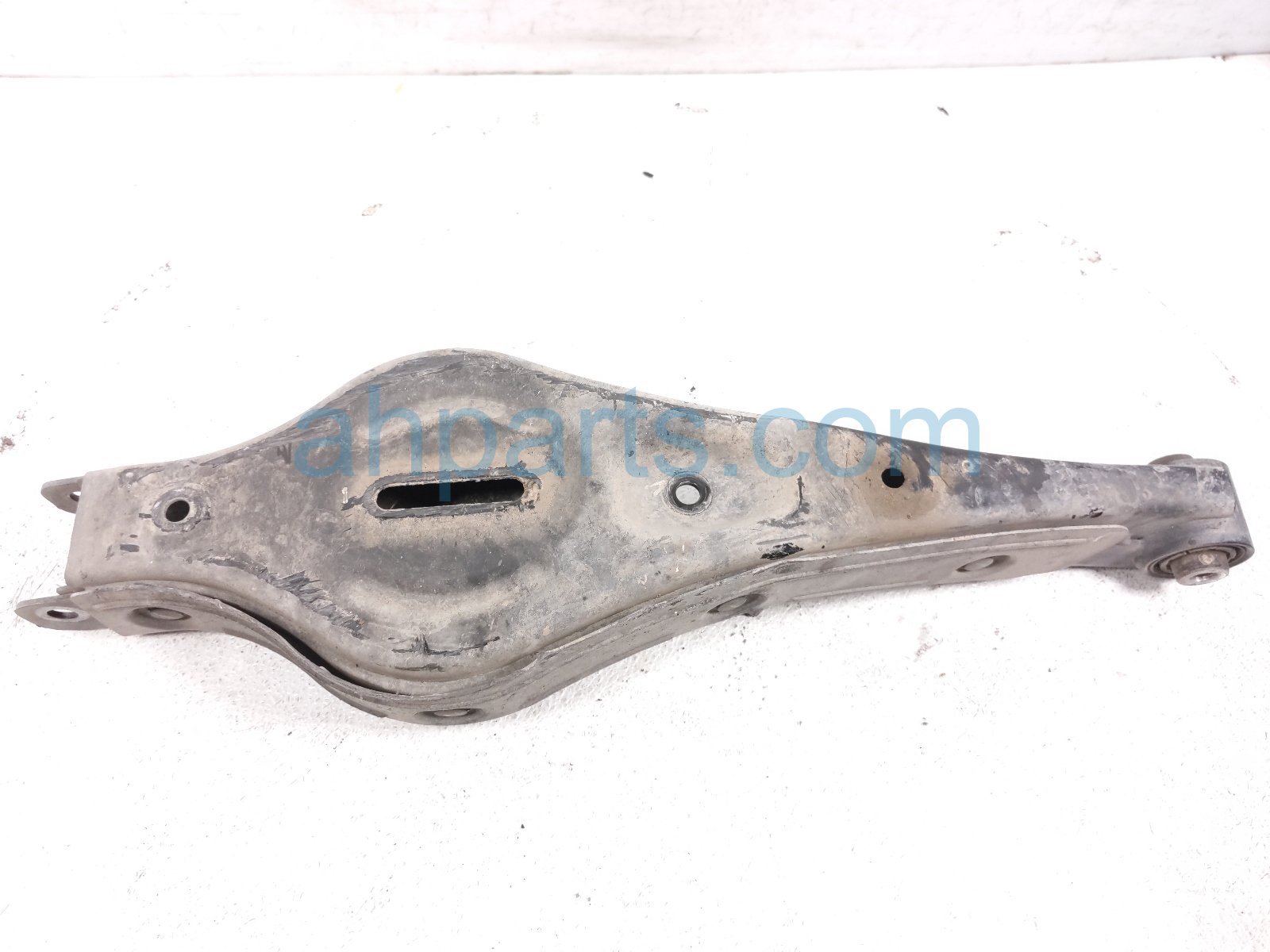 2025 Kia Carnival Rear Driver Spring Seat Lower Control Arm 55210 R0000 Replacement 2025 Kia Carnival Rear Driver Spring Seat Lower Control Arm 55210 R0000 Replacement thumbnail