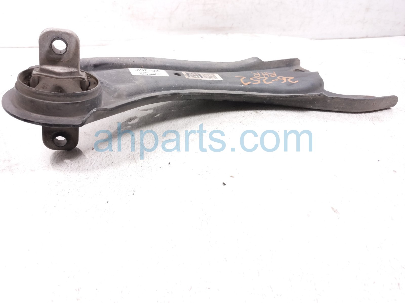 2025 Kia Carnival Rear Passenger Trailing Lower Control Arm 55271 R0000 Replacement 2025 Kia Carnival Rear Passenger Trailing Lower Control Arm 55271 R0000 Replacement thumbnail