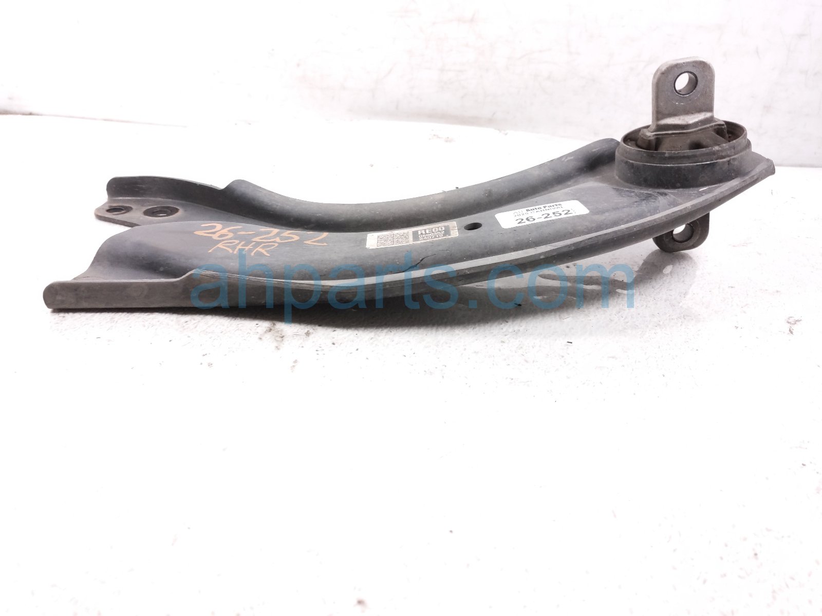 2025 Kia Carnival Rear Passenger Trailing Lower Control Arm 55271 R0000 Replacement 2025 Kia Carnival Rear Passenger Trailing Lower Control Arm 55271 R0000 Replacement thumbnail