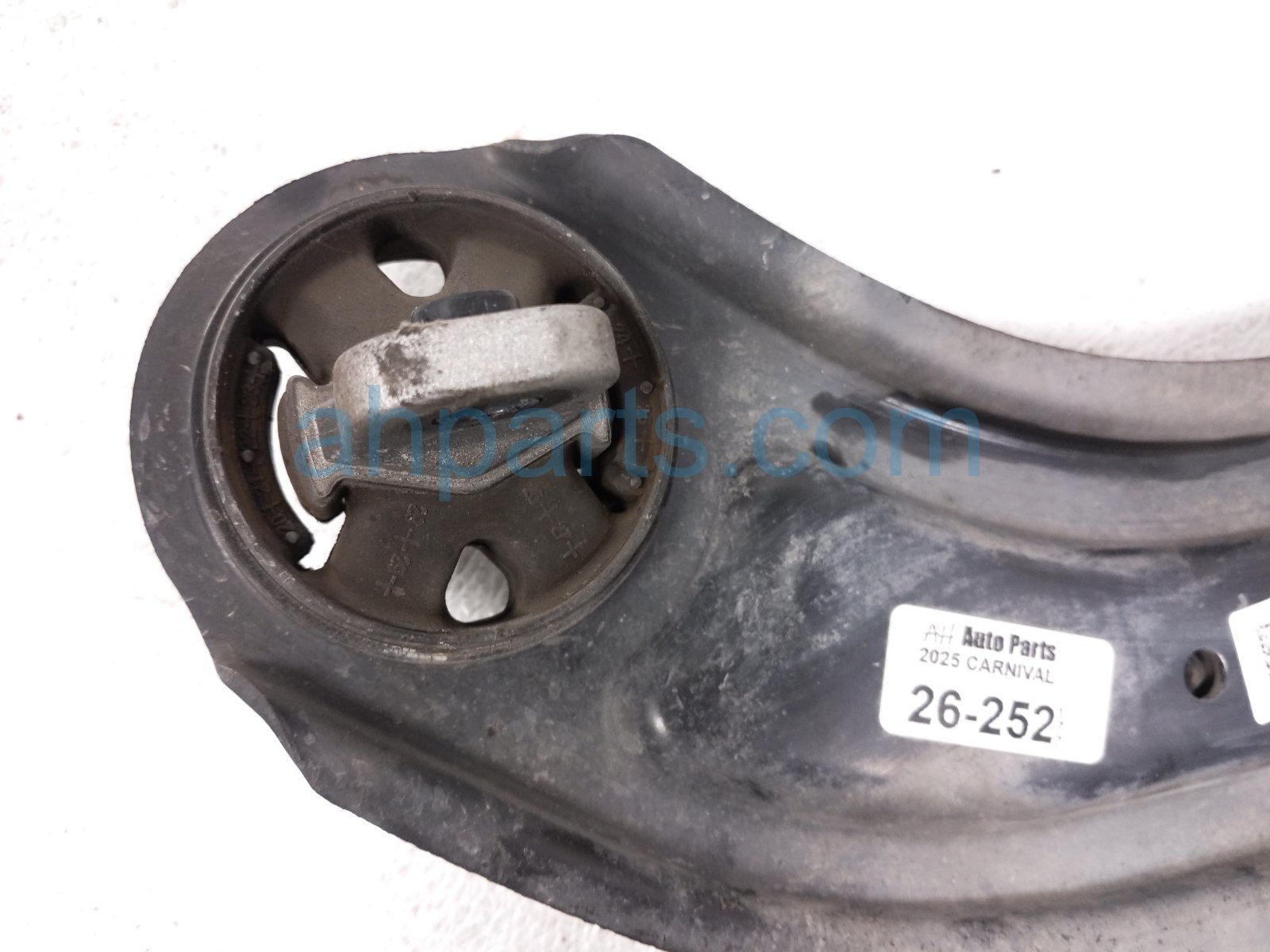 2025 Kia Carnival Rear Driver Trailing Lower Control Arm 55270 R0000 Replacement 2025 Kia Carnival Rear Driver Trailing Lower Control Arm 55270 R0000 Replacement thumbnail
