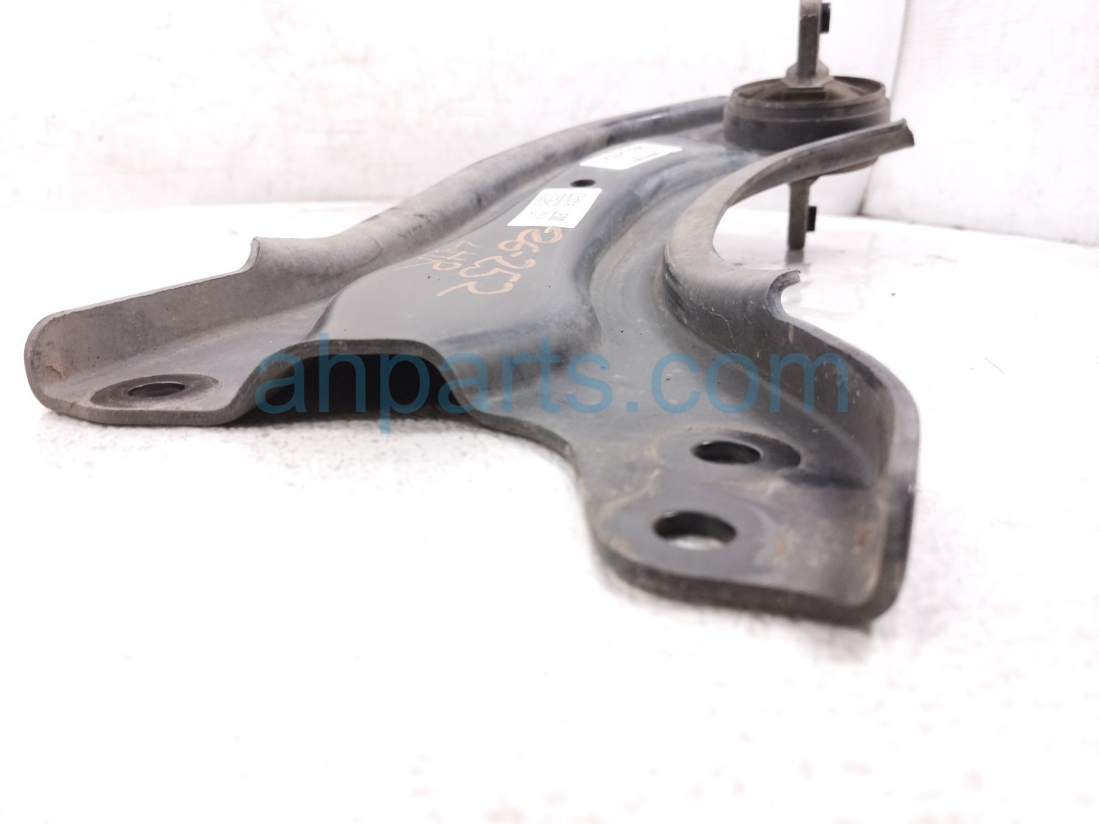 2025 Kia Carnival Rear Driver Trailing Lower Control Arm 55270 R0000 Replacement 2025 Kia Carnival Rear Driver Trailing Lower Control Arm 55270 R0000 Replacement thumbnail