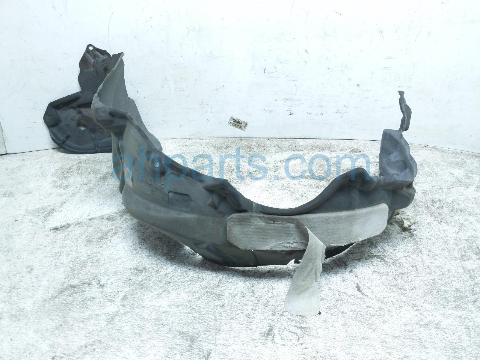 2014 Toyota Prius Front Driver Inner Fender Liner 53876 47070 Replacement 2014 Toyota Prius Front Driver Inner Fender Liner 53876 47070 Replacement thumbnail
