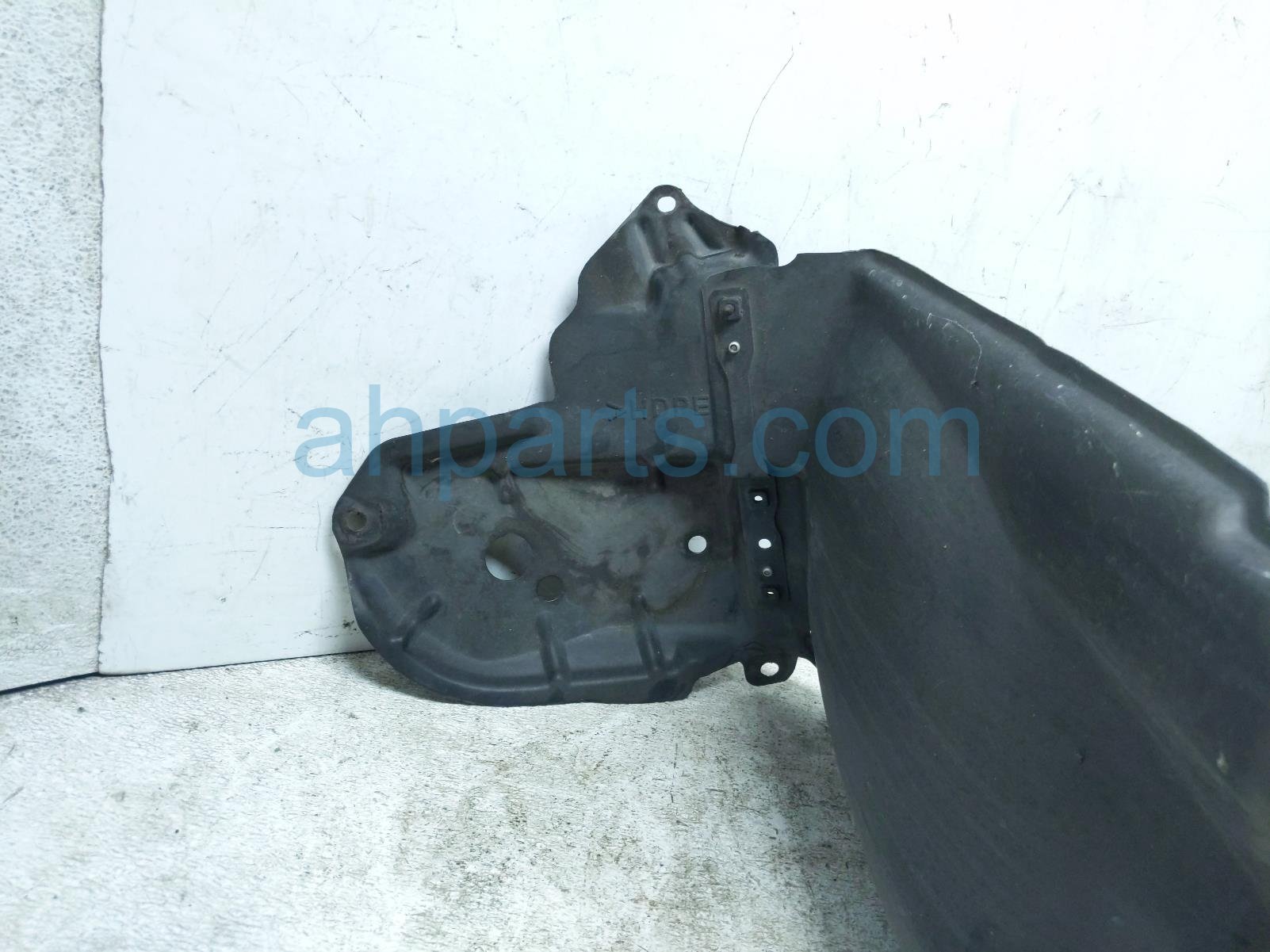 2014 Toyota Prius Front Driver Inner Fender Liner 53876 47070 Replacement 2014 Toyota Prius Front Driver Inner Fender Liner 53876 47070 Replacement thumbnail