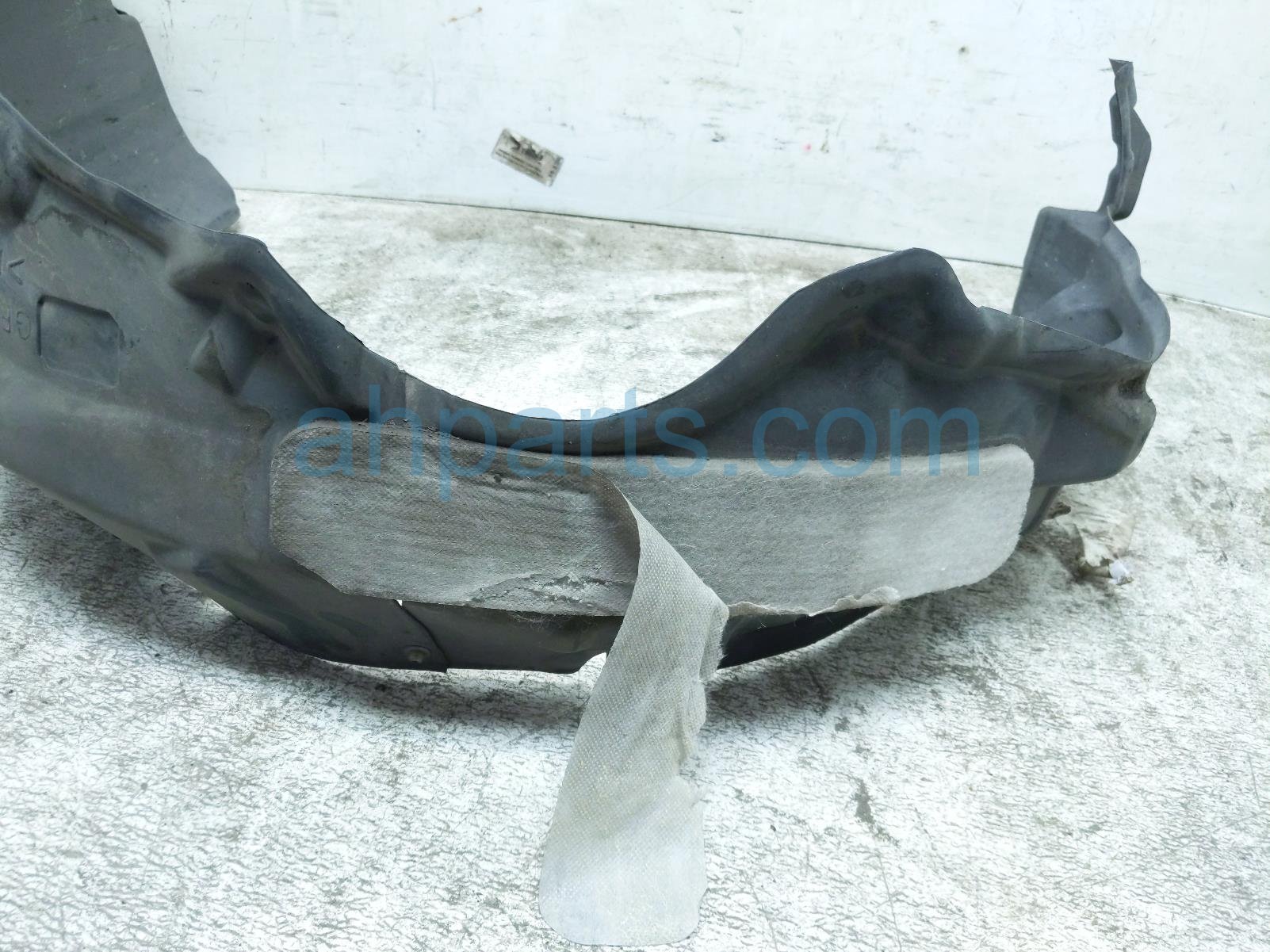 2014 Toyota Prius Front Driver Inner Fender Liner 53876 47070 Replacement 2014 Toyota Prius Front Driver Inner Fender Liner 53876 47070 Replacement thumbnail