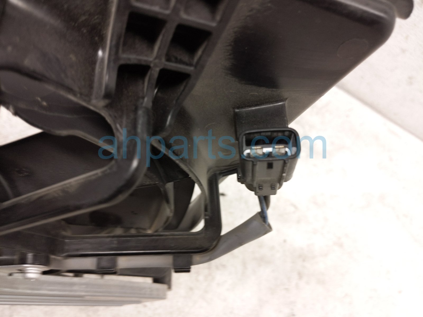2025 Honda Civic Cooling Passenger Ac Condenser Fan Assembly 1.5t 38616 64A A01 Replacement 2025 Honda Civic Cooling Passenger Ac Condenser Fan Assembly 1.5t 38616 64A A01 Replacement thumbnail
