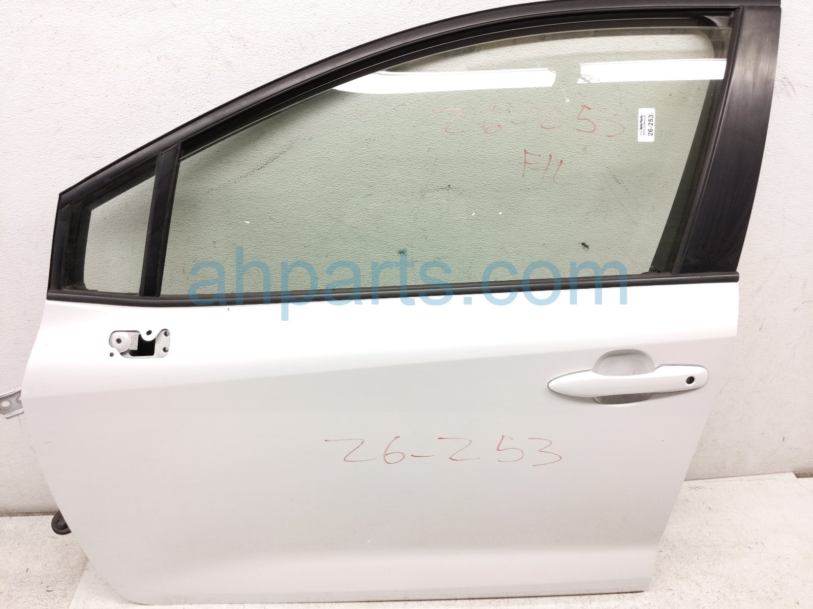 2022 Toyota Corolla Front Driver Door White No Mirror/trim 67002 12C50 Replacement 2022 Toyota Corolla Front Driver Door White No Mirror/trim 67002 12C50 Replacement
