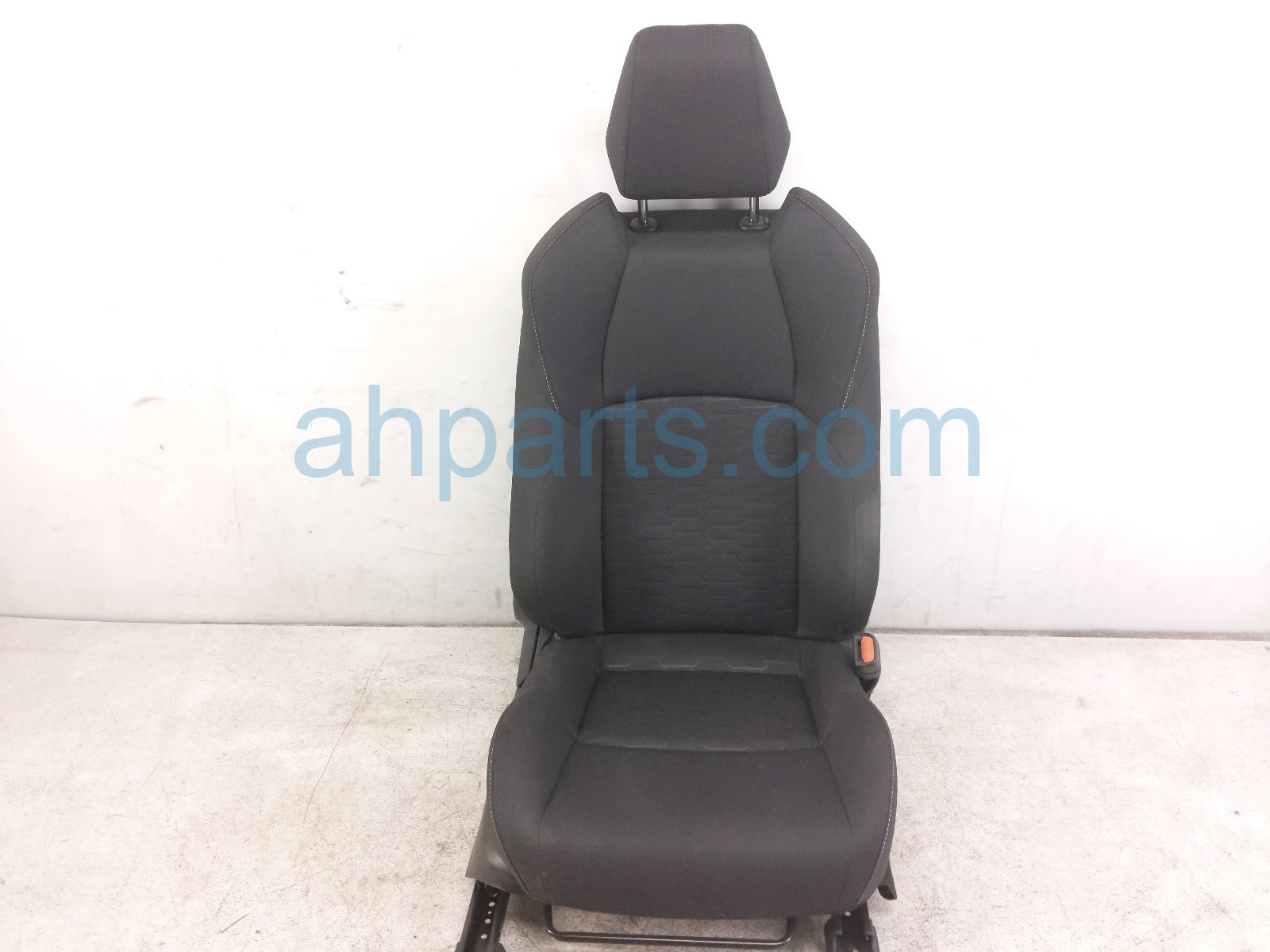 Toyota FR/RH SEAT - BLACK - W/ AIRBAG