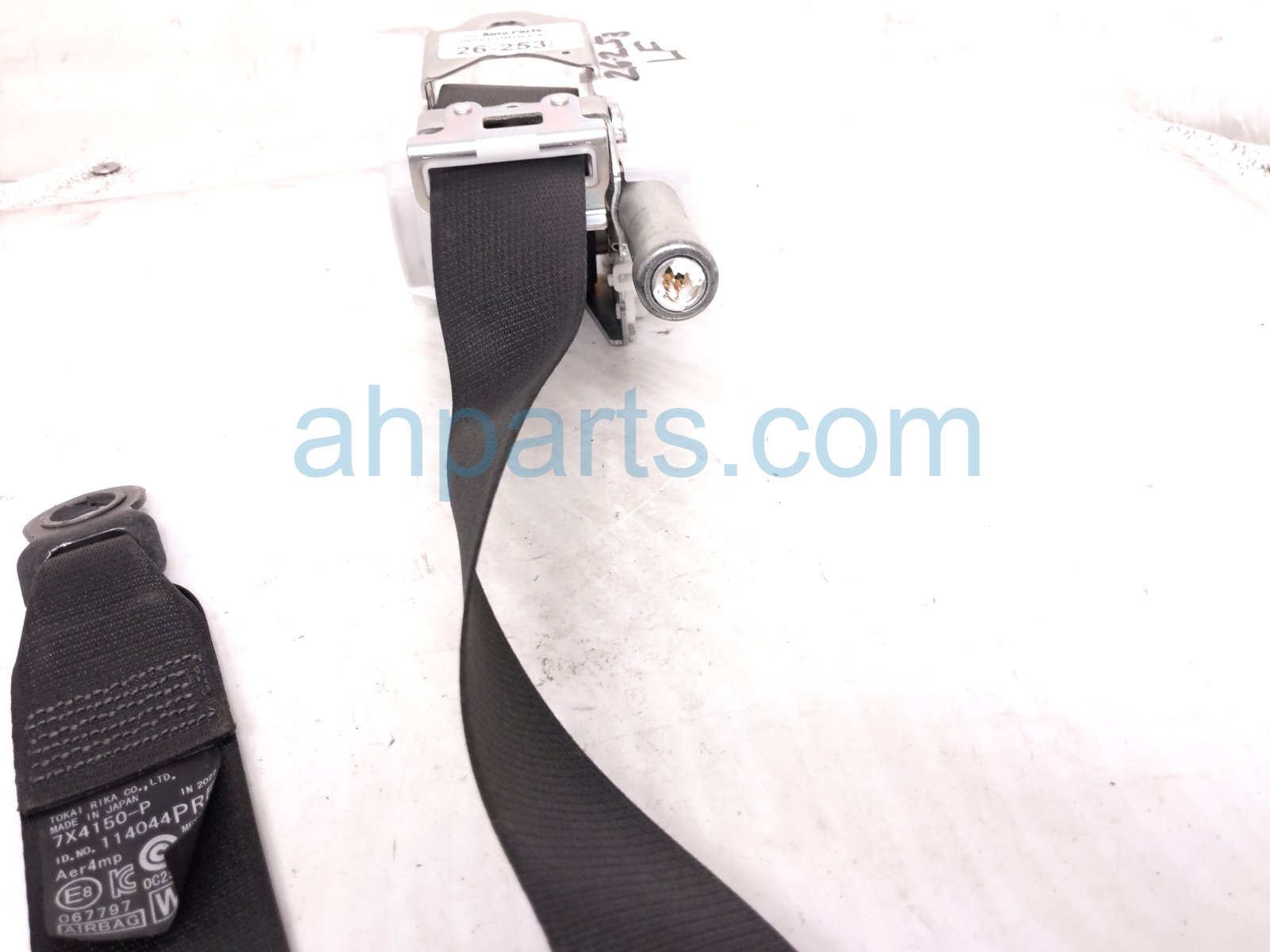 2022 Toyota Corolla Front Driver Seat Belt Black 73220 47221 C7 Replacement 2022 Toyota Corolla Front Driver Seat Belt Black 73220 47221 C7 Replacement thumbnail