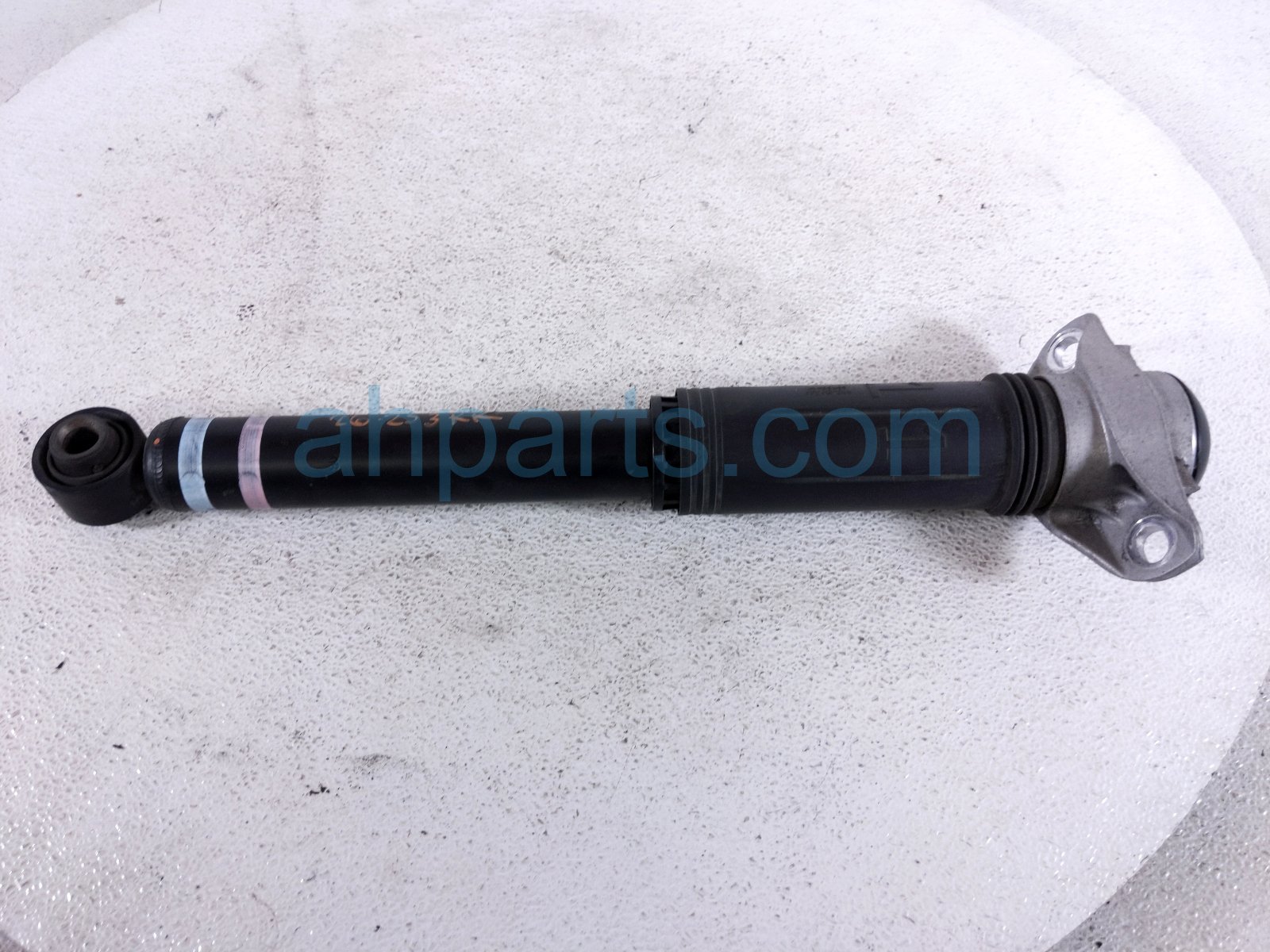 Toyota RR/RH SHOCK ABSORBER
