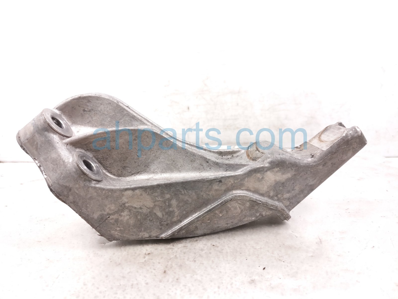 2023 Acura MDX Engine/motor Rear Engine Mount Bracket 3.5l Awd 50610 TYA A01 Replacement 2023 Acura MDX Engine/motor Rear Engine Mount Bracket 3.5l Awd 50610 TYA A01 Replacement thumbnail