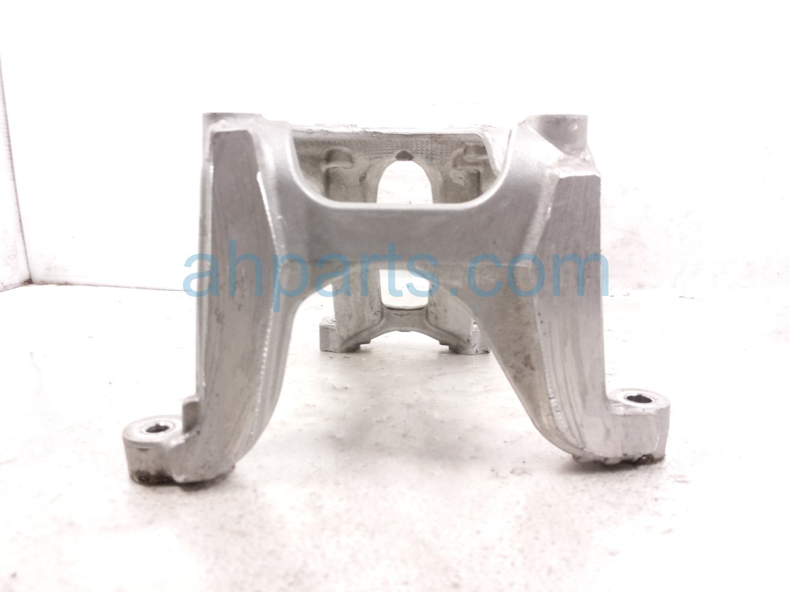 2023 Acura MDX Engine/motor Rear Engine Mount Bracket 3.5l Awd 50615 TYA A02 Replacement 2023 Acura MDX Engine/motor Rear Engine Mount Bracket 3.5l Awd 50615 TYA A02 Replacement thumbnail