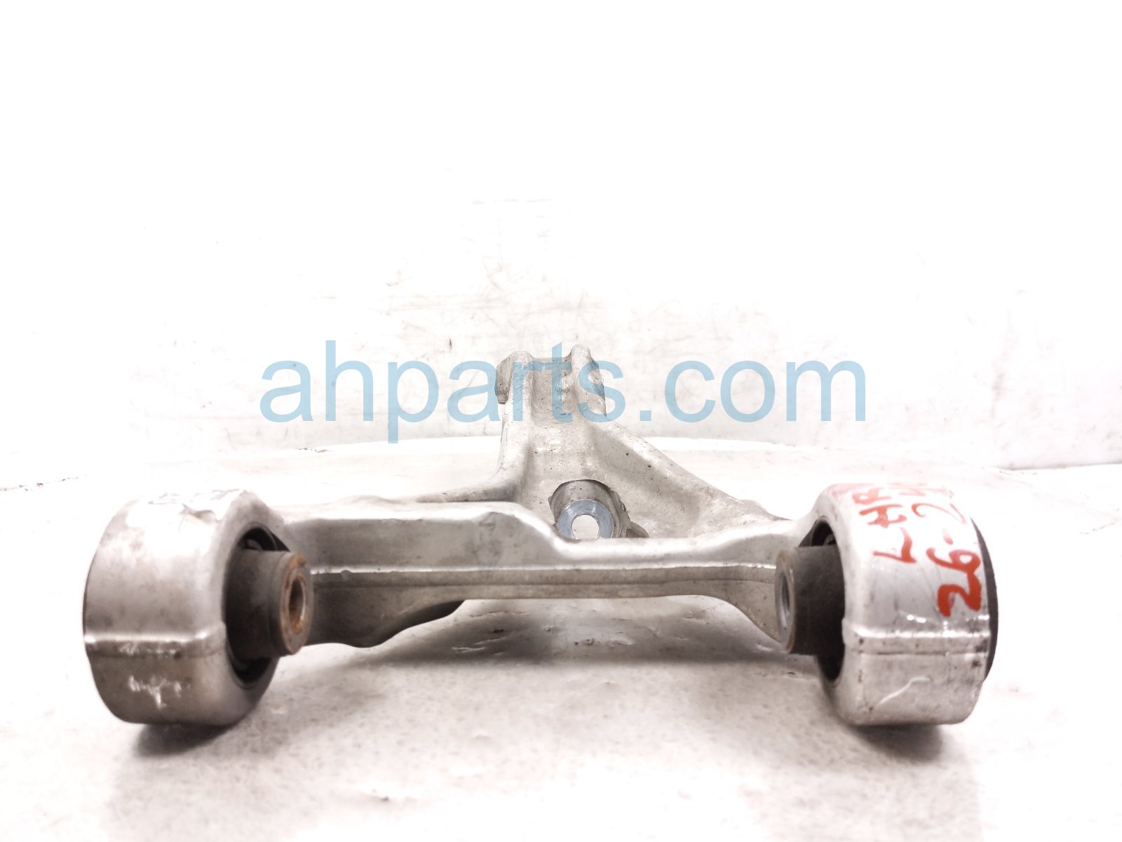 2023 Acura MDX Rear Driver Upper Control Arm 52520 TYA A03 Replacement 2023 Acura MDX Rear Driver Upper Control Arm 52520 TYA A03 Replacement thumbnail