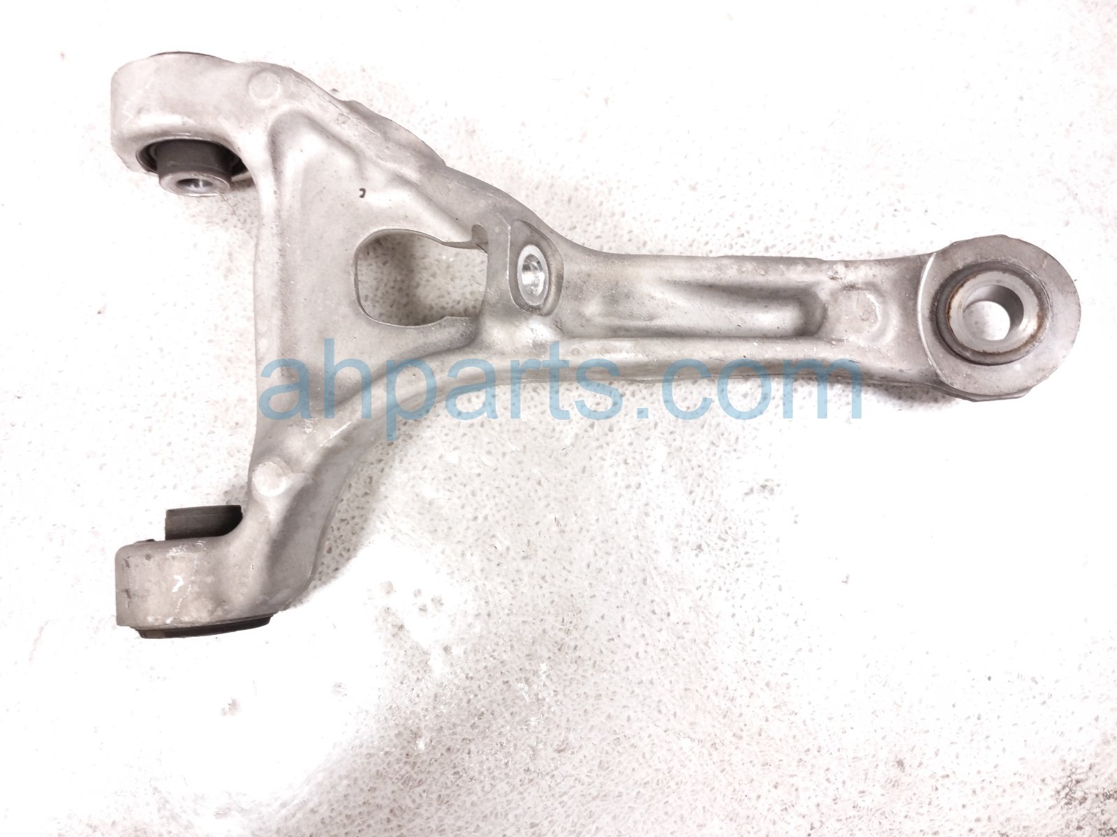 2023 Acura MDX Rear Driver Upper Control Arm 52520 TYA A03 Replacement 2023 Acura MDX Rear Driver Upper Control Arm 52520 TYA A03 Replacement thumbnail