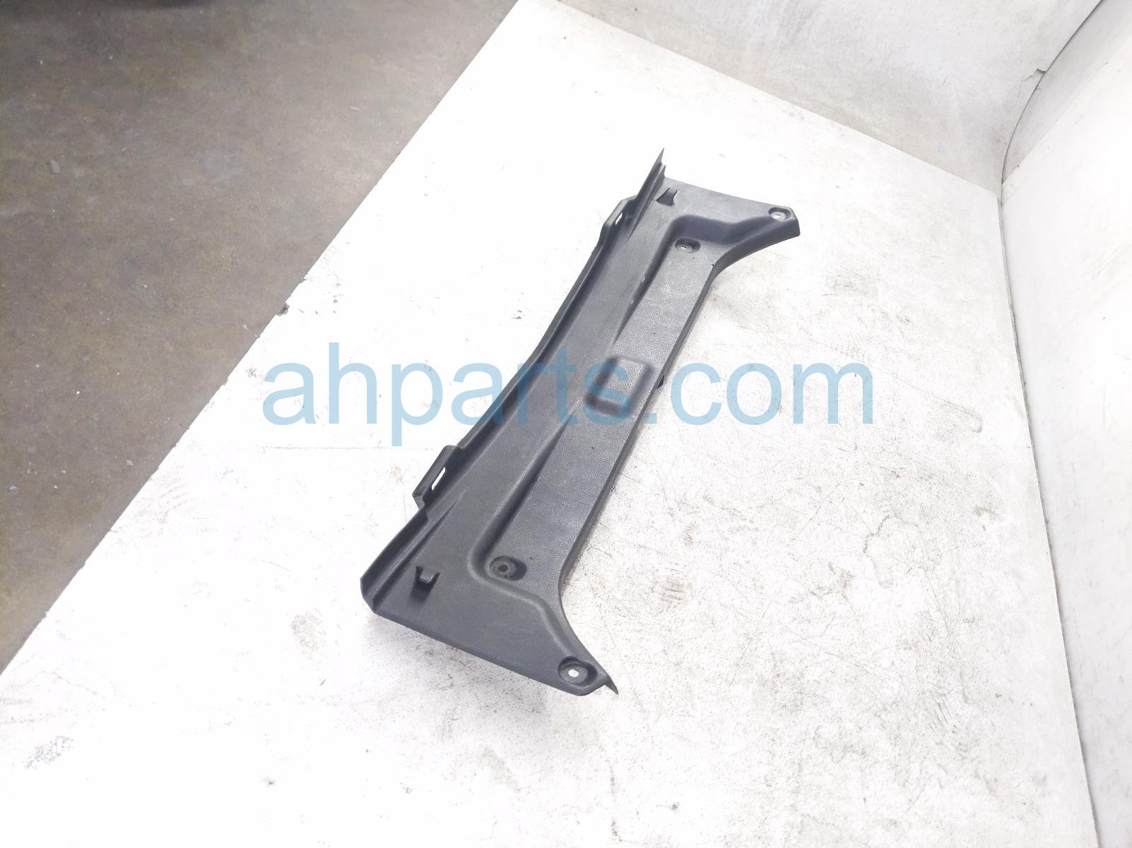 2020 Toyota Camry Rear Cargo Trunk Trim Scuff Plate 58387 06210 Replacement 2020 Toyota Camry Rear Cargo Trunk Trim Scuff Plate 58387 06210 Replacement thumbnail