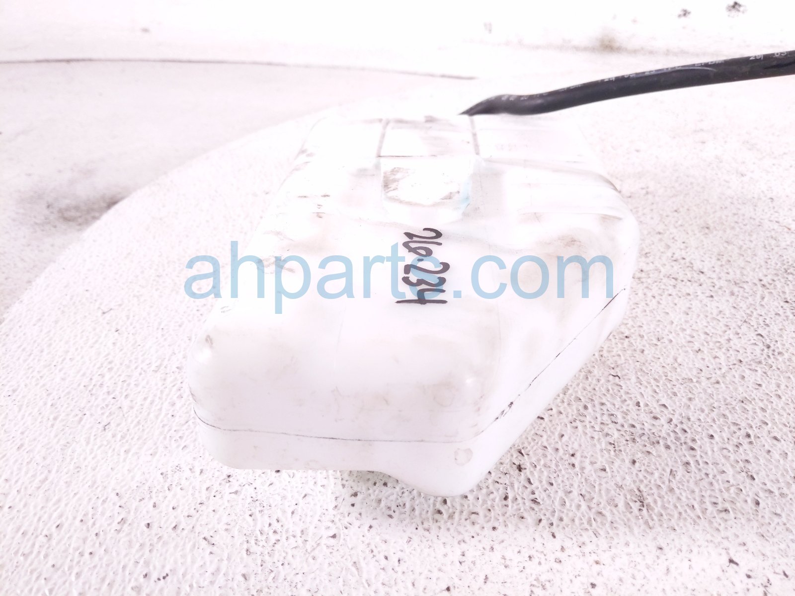 2024 Honda Pilot Coolant Overflow Reservoir Tank 19101 61A A00 Replacement 2024 Honda Pilot Coolant Overflow Reservoir Tank 19101 61A A00 Replacement thumbnail
