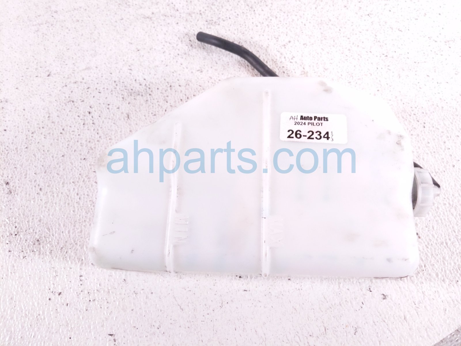 2024 Honda Pilot Coolant Overflow Reservoir Tank 19101 61A A00 Replacement 2024 Honda Pilot Coolant Overflow Reservoir Tank 19101 61A A00 Replacement thumbnail