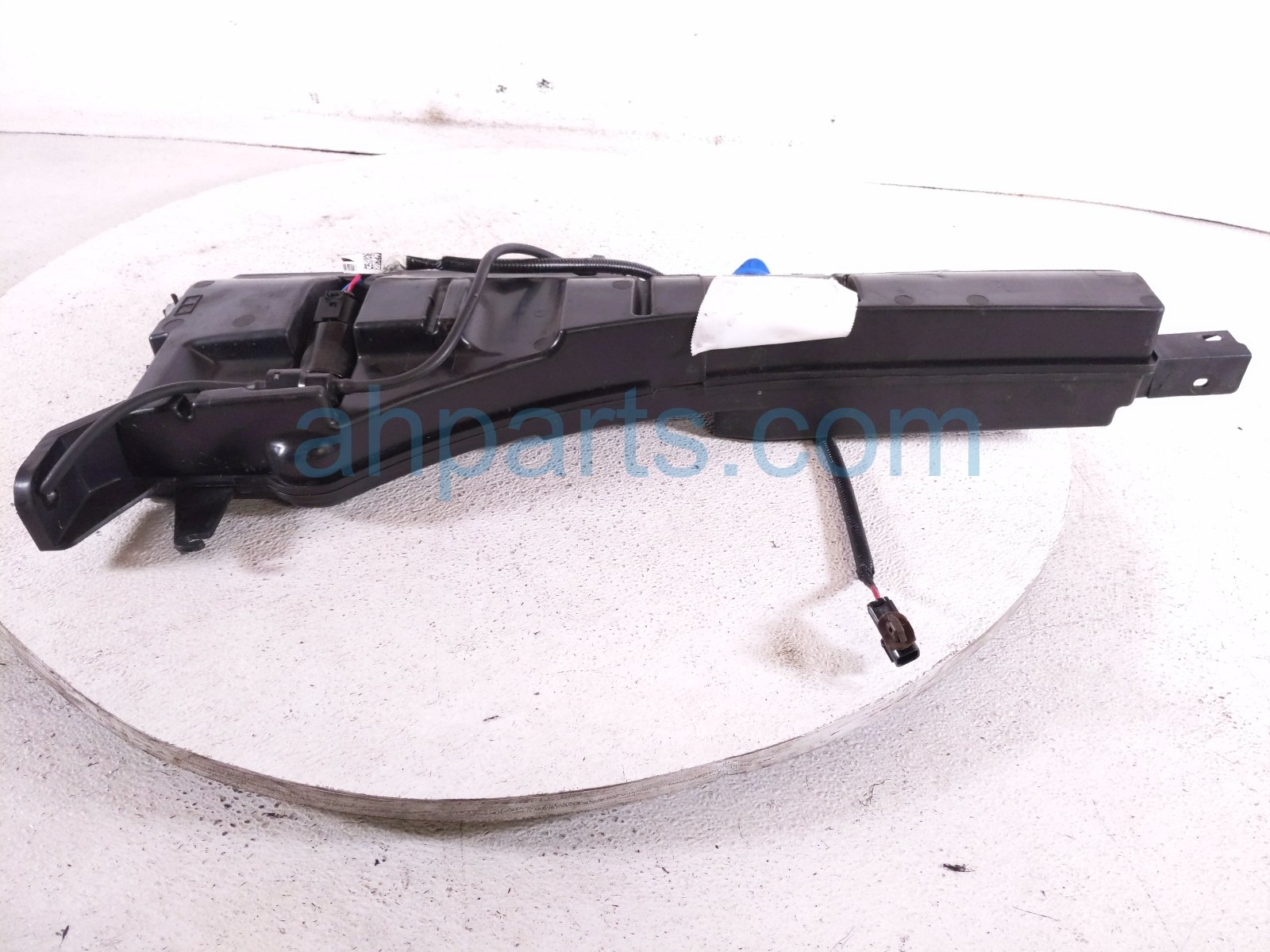 2024 Honda Pilot Windshield Washer Reservoir Tank 76841 T90 A11 Replacement 2024 Honda Pilot Windshield Washer Reservoir Tank 76841 T90 A11 Replacement thumbnail