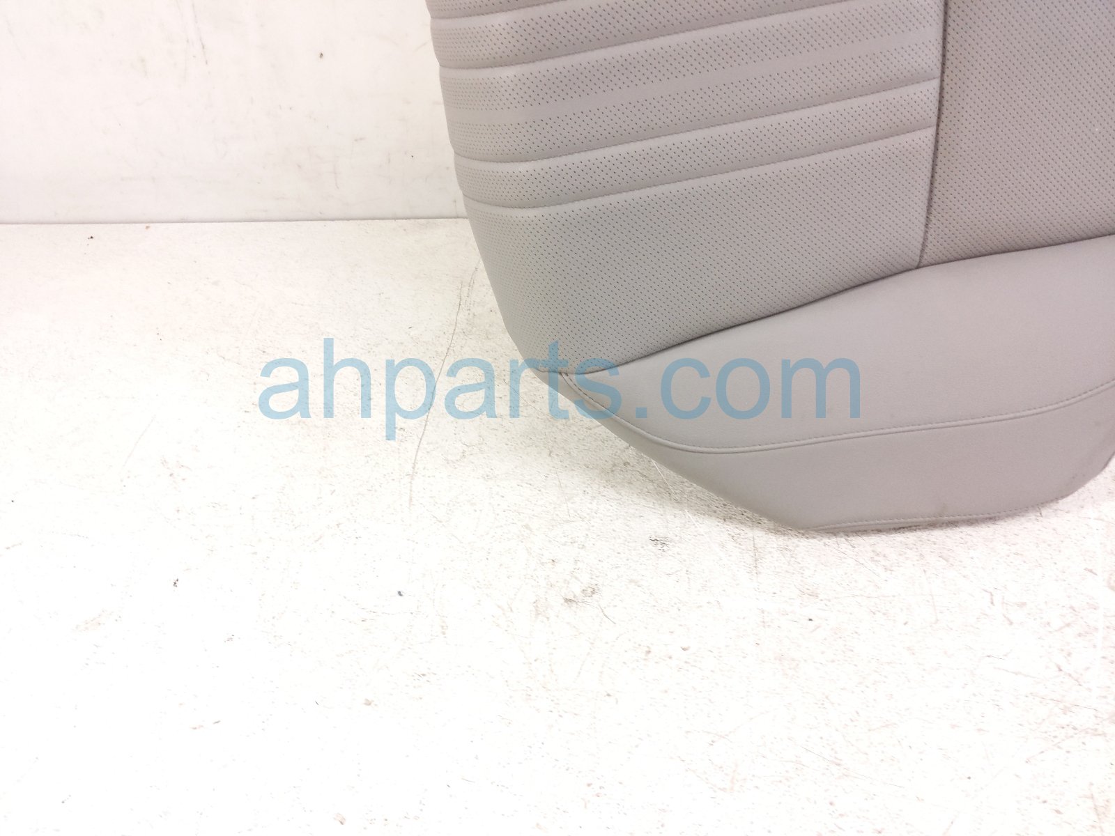 2018 Honda Accord Back (2nd Row) Rear Lower Seat Cushion Grey Lthr 82131 TVA L21ZC Replacement 2018 Honda Accord Back (2nd Row) Rear Lower Seat Cushion Grey Lthr 82131 TVA L21ZC Replacement thumbnail