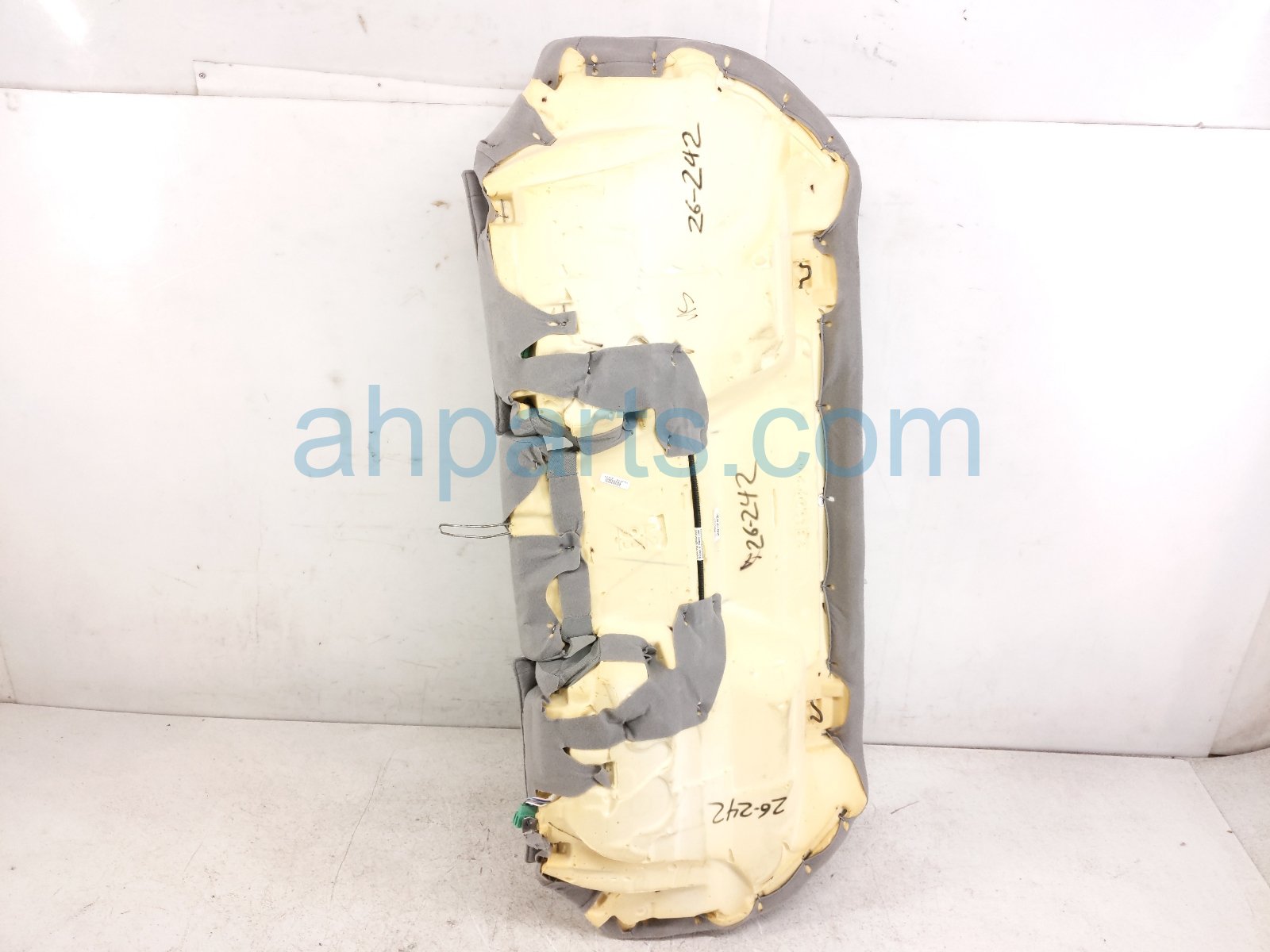 2018 Honda Accord Back (2nd Row) Rear Lower Seat Cushion Grey Lthr 82131 TVA L21ZC Replacement 2018 Honda Accord Back (2nd Row) Rear Lower Seat Cushion Grey Lthr 82131 TVA L21ZC Replacement thumbnail