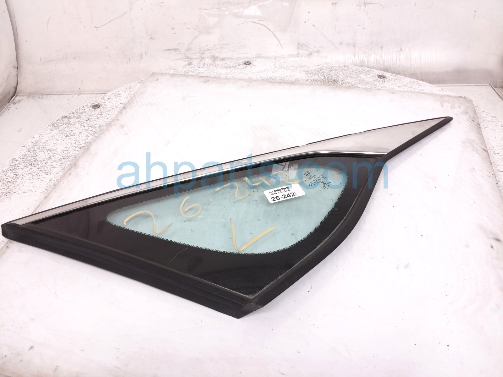 2018 Honda Accord Driver Quarter Window Glass 73550 TVA A01 Replacement 2018 Honda Accord Driver Quarter Window Glass 73550 TVA A01 Replacement thumbnail