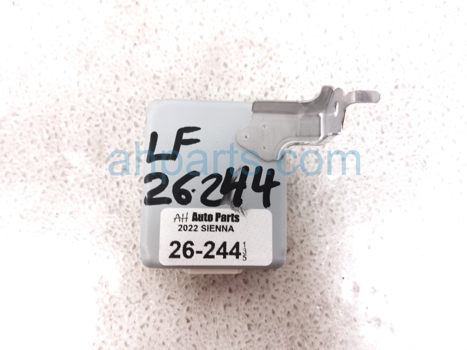 2022 Toyota Sienna Vehicle Approaching Speaker Module 86572 45010 Replacement 2022 Toyota Sienna Vehicle Approaching Speaker Module 86572 45010 Replacement thumbnail