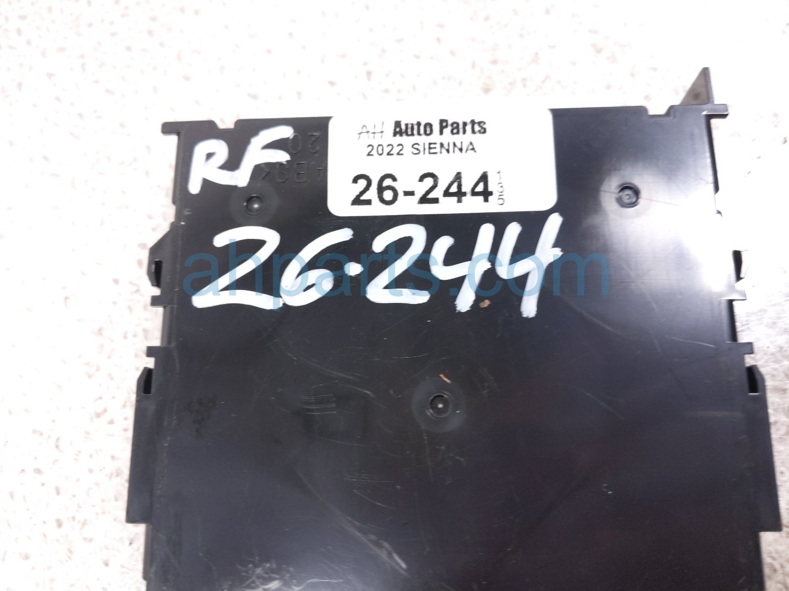 2022 Toyota Sienna Smart Key Control Module Xle Hybrid 89990 08130 Replacement 2022 Toyota Sienna Smart Key Control Module Xle Hybrid 89990 08130 Replacement thumbnail
