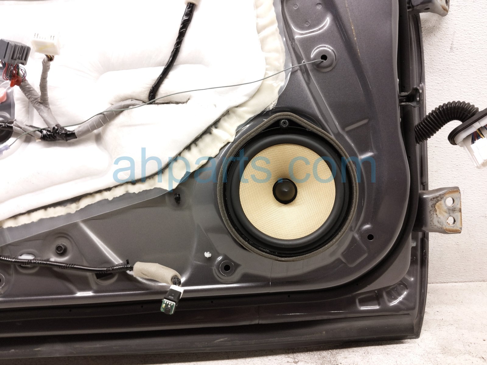 2018 Honda Accord Front Driver Door Grey No Mirror/trim 67050 TVA 315ZZ Replacement 2018 Honda Accord Front Driver Door Grey No Mirror/trim 67050 TVA 315ZZ Replacement thumbnail
