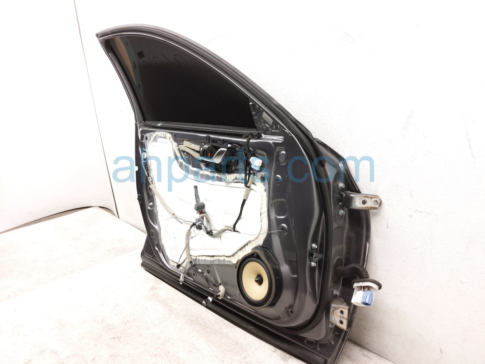 2018 Honda Accord Front Driver Door Grey No Mirror/trim 67050 TVA 315ZZ Replacement 2018 Honda Accord Front Driver Door Grey No Mirror/trim 67050 TVA 315ZZ Replacement thumbnail