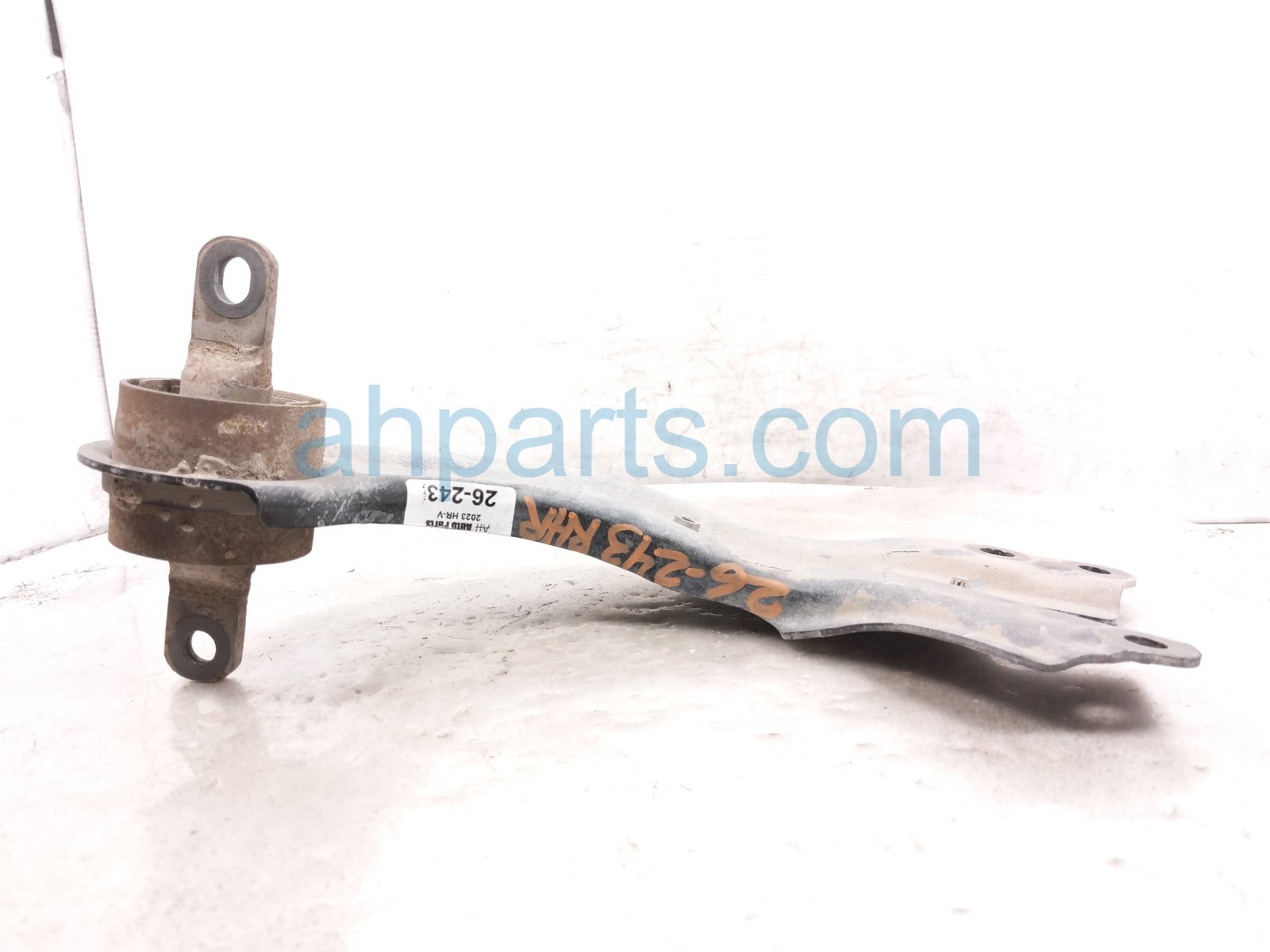 2023 Honda HR V Rear Passenger Trailing Lower Control Arm 52360 3W0 A00 Replacement 2023 Honda HR V Rear Passenger Trailing Lower Control Arm 52360 3W0 A00 Replacement thumbnail