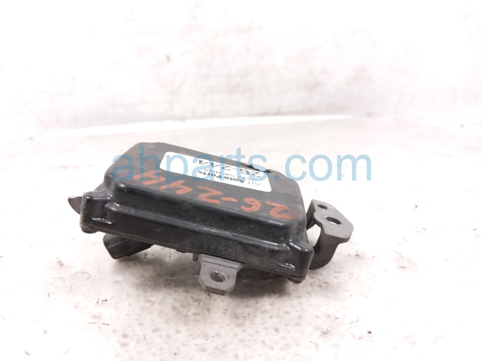 2022 Toyota Sienna Front Cruise Distance Radar Xle 88210 02021 Replacement 2022 Toyota Sienna Front Cruise Distance Radar Xle 88210 02021 Replacement thumbnail