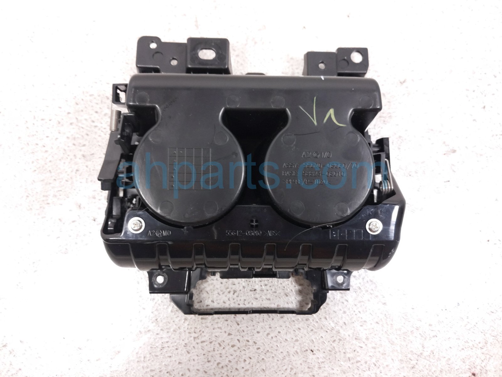 2022 Toyota Sienna Center Console Cup Holder Assy Brn 55620 08060 E0 Replacement 2022 Toyota Sienna Center Console Cup Holder Assy Brn 55620 08060 E0 Replacement thumbnail