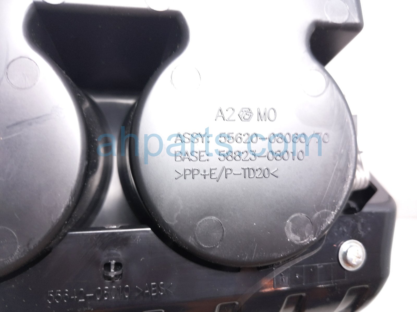 2022 Toyota Sienna Center Console Cup Holder Assy Brn 55620 08060 E0 Replacement 2022 Toyota Sienna Center Console Cup Holder Assy Brn 55620 08060 E0 Replacement thumbnail
