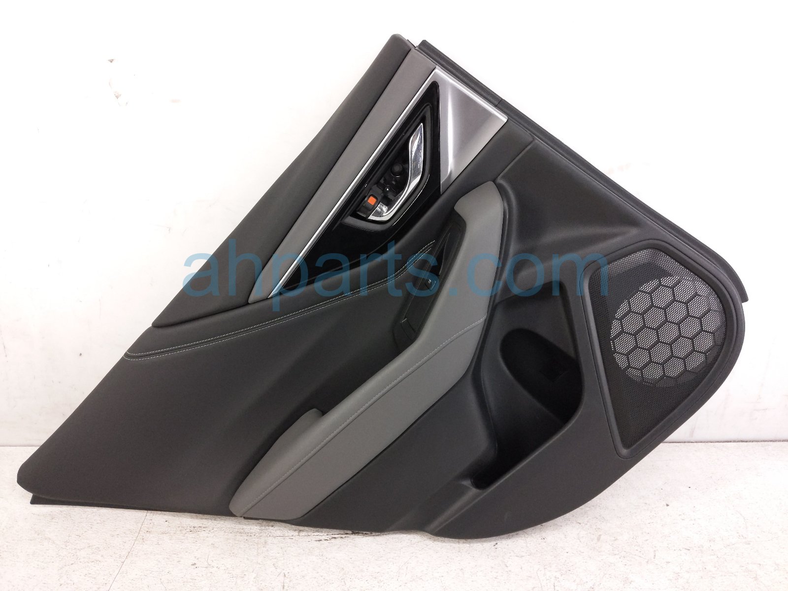 Subaru RR/LH INTERIOR DOOR PANEL - GREY