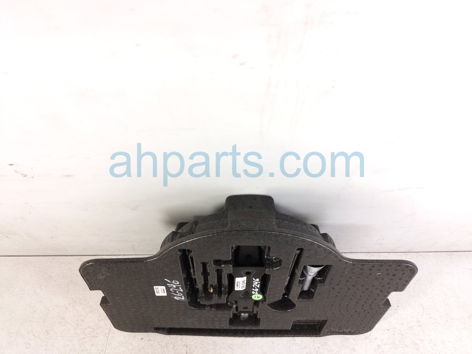 2019 Honda Accord Jack & Tools W/ Foam Holder 84542 TVA A10 Replacement 2019 Honda Accord Jack & Tools W/ Foam Holder 84542 TVA A10 Replacement thumbnail