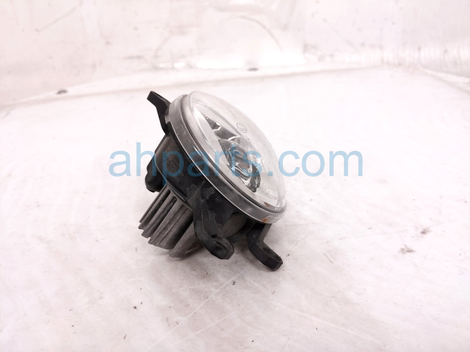 2022 Toyota Sienna Passenger Fog Lamp / Light 81210 08040 Replacement 2022 Toyota Sienna Passenger Fog Lamp / Light 81210 08040 Replacement thumbnail
