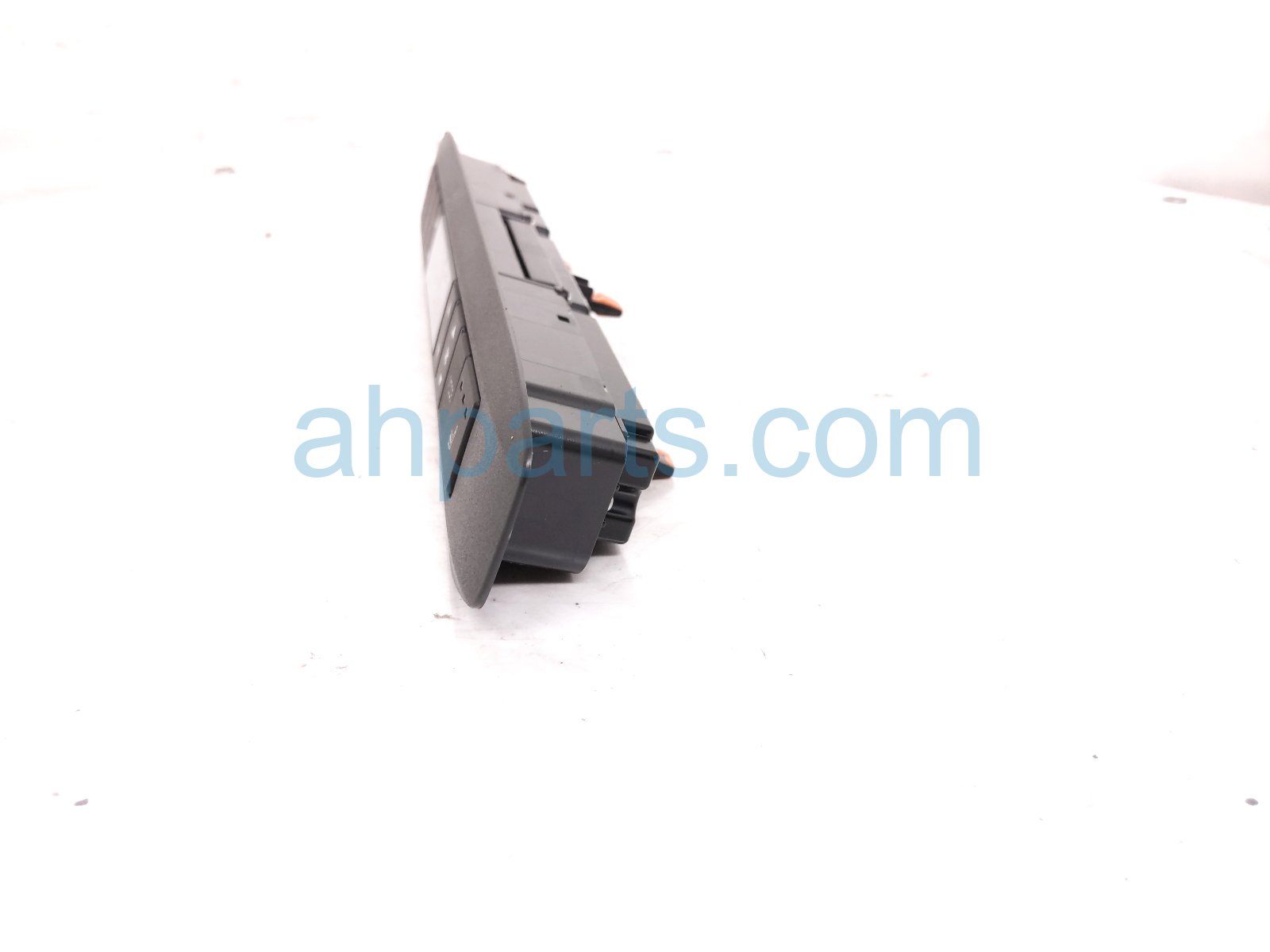2022 Toyota Sienna Temperature Climate Heater/ac Control(on Dash) 55900 08270 B0 Replacement 2022 Toyota Sienna Temperature Climate Heater/ac Control(on Dash) 55900 08270 B0 Replacement thumbnail