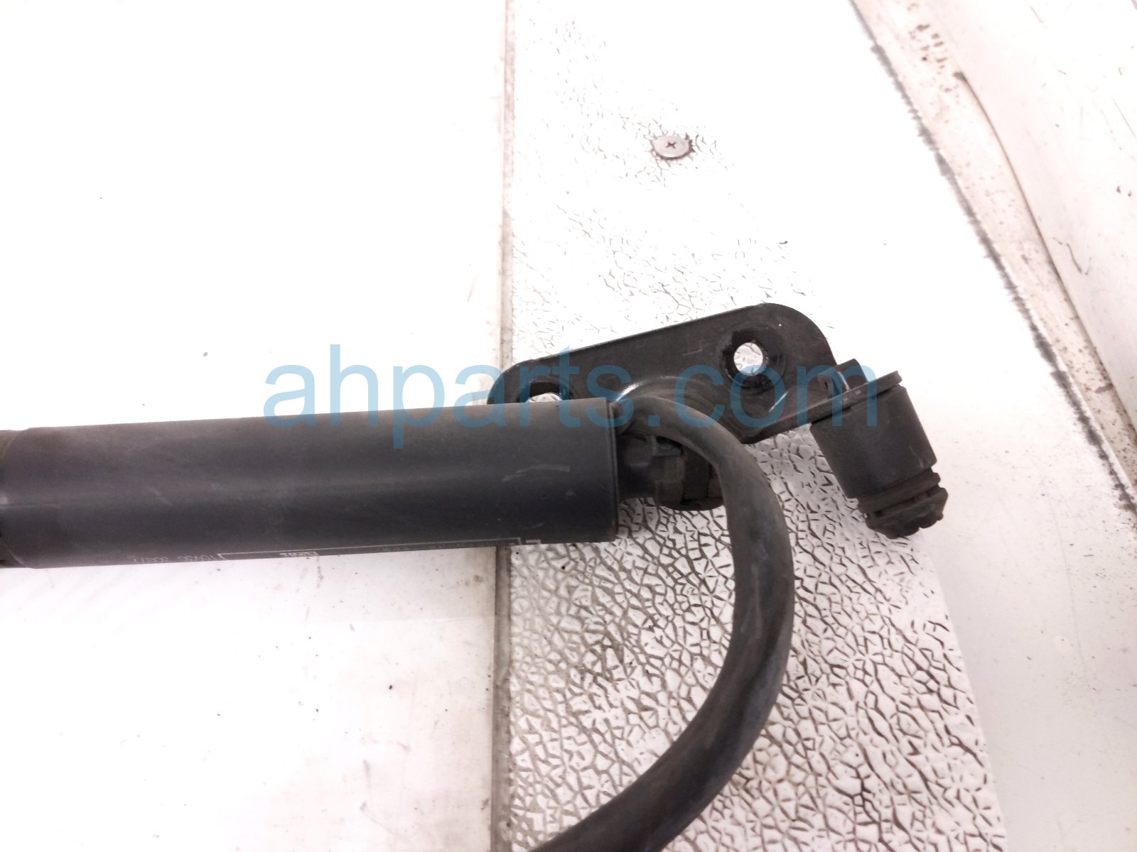 2022 Toyota Sienna Rear Tail Window Regulator Driver Power Liftgate Strut Actuator 68960 08050 Replacement 2022 Toyota Sienna Rear Tail Window Regulator Driver Power Liftgate Strut Actuator 68960 08050 Replacement thumbnail