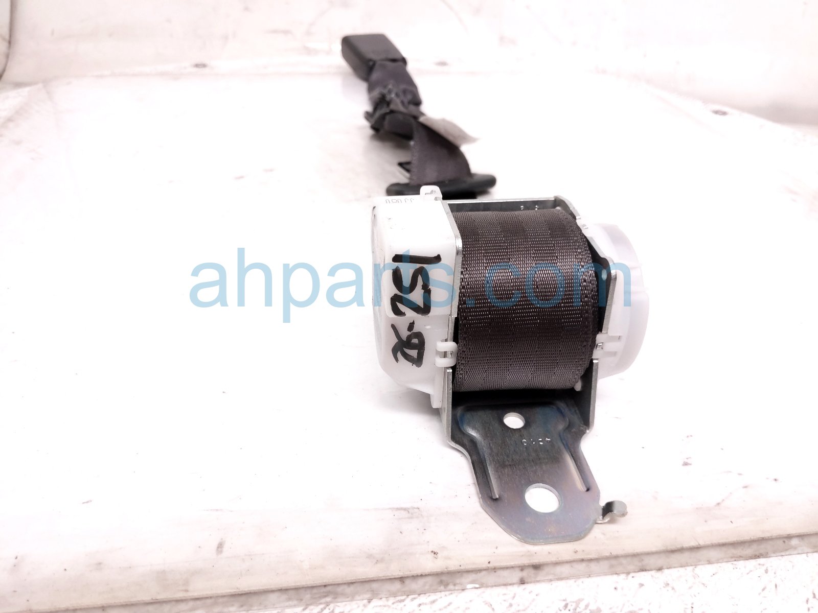2015 Mitsubishi Lancermit Rear Ctr Seat Belt Assy Black 7000D669XA Replacement 2015 Mitsubishi Lancermit Rear Ctr Seat Belt Assy Black 7000D669XA Replacement thumbnail