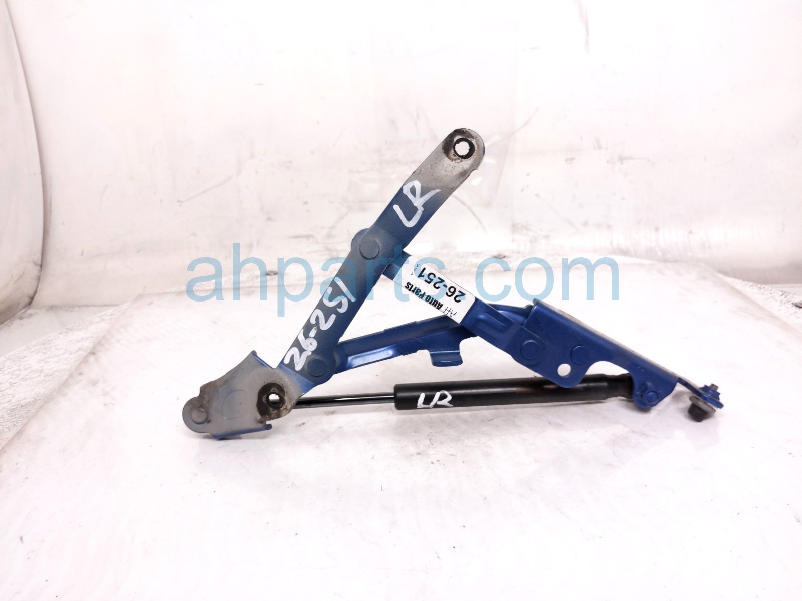 2015 Mitsubishi Lancermit Rear Driver Trunk Hinge W/ Shock Blue 5923A013 Replacement 2015 Mitsubishi Lancermit Rear Driver Trunk Hinge W/ Shock Blue 5923A013 Replacement thumbnail