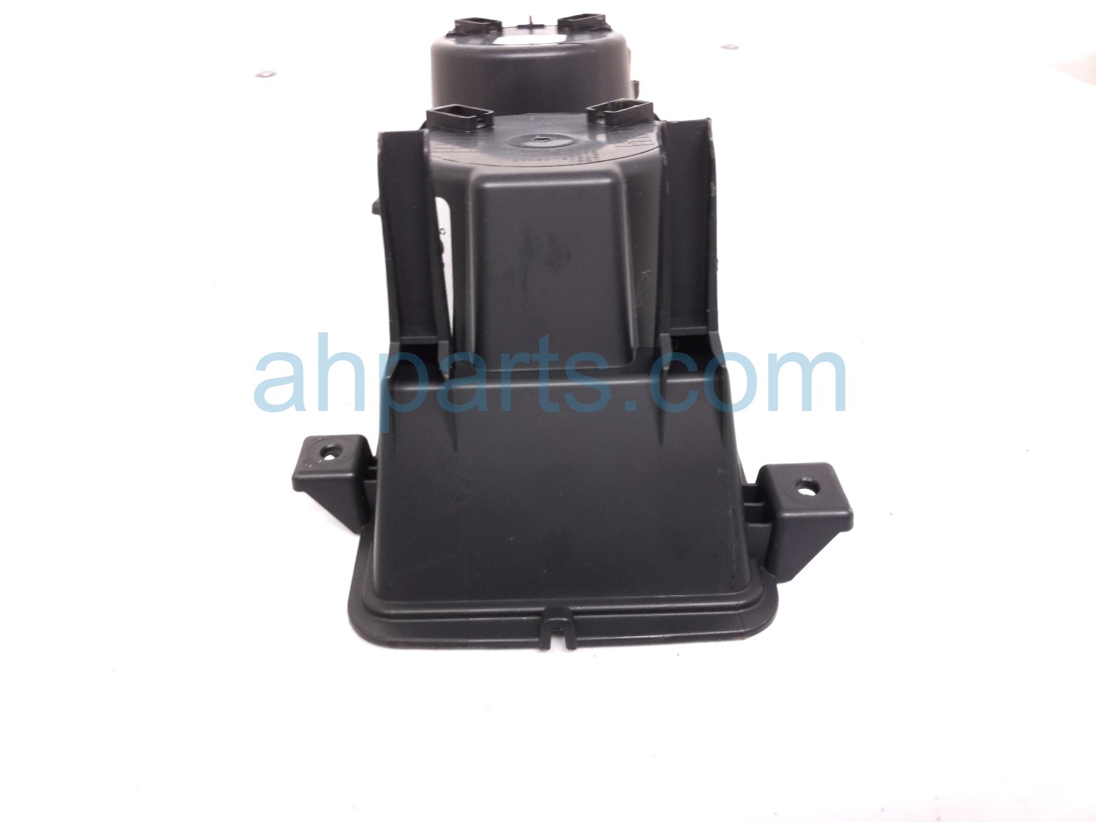 2022 Toyota Sienna Center Console Cup Holder Assy Brn 55625 08020 Replacement 2022 Toyota Sienna Center Console Cup Holder Assy Brn 55625 08020 Replacement thumbnail