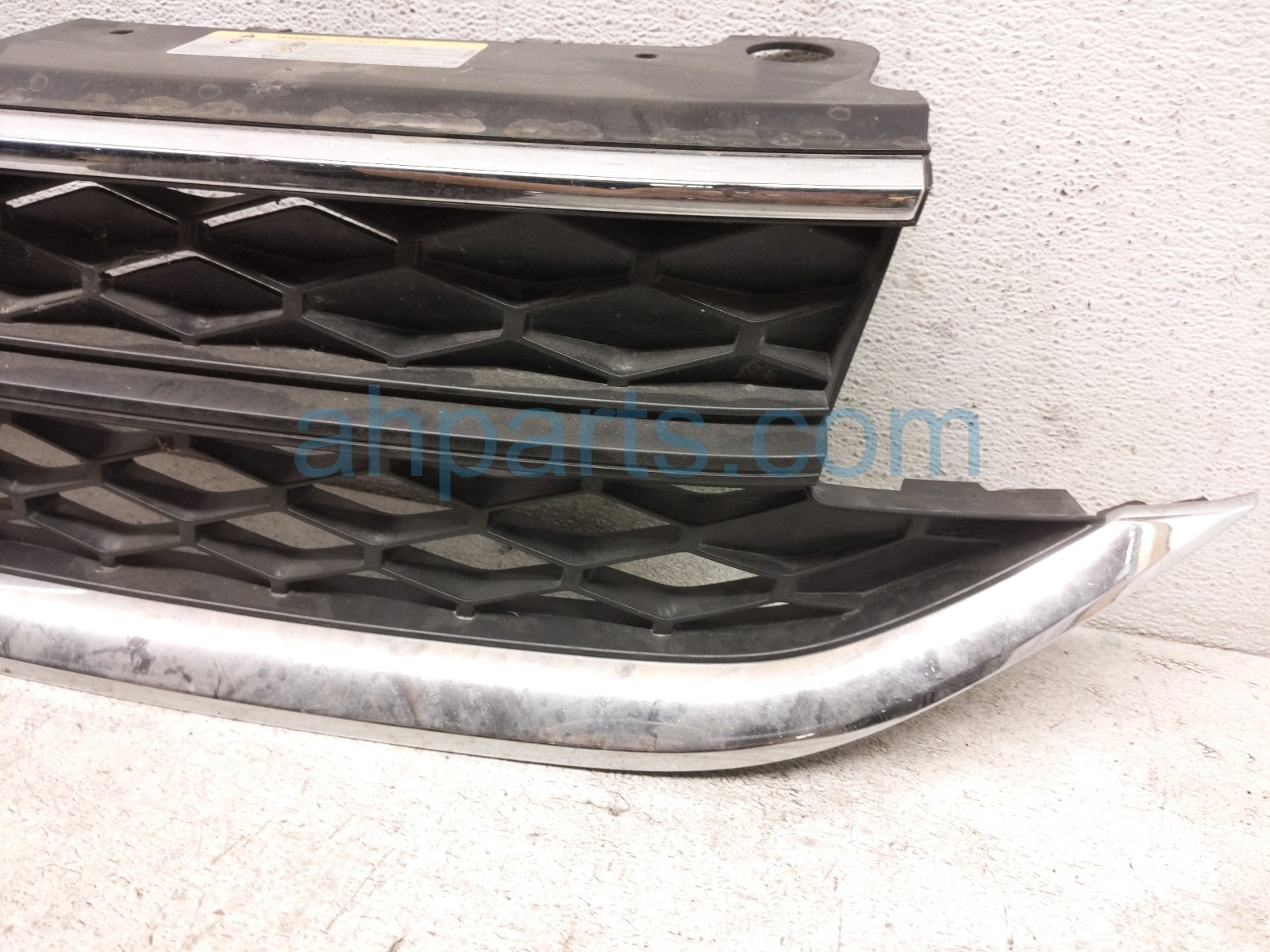 2023 Volkswagen Taos Upper Grille Chrome / Black 2GJ 853 651 AJ ZLL Replacement 2023 Volkswagen Taos Upper Grille Chrome / Black 2GJ 853 651 AJ ZLL Replacement thumbnail
