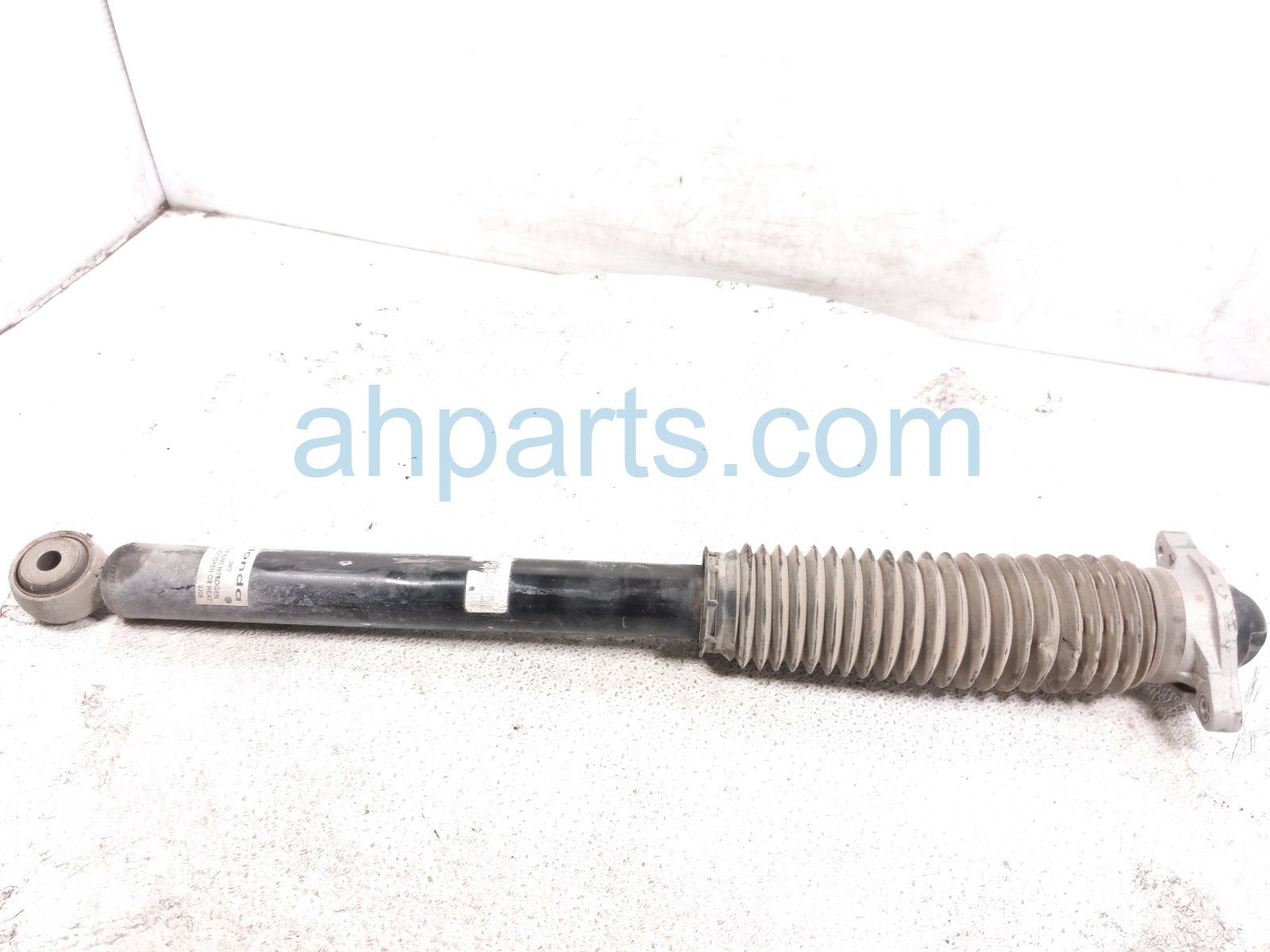 2023 Honda HR V Strut / Spring / Rear Driver Shock Absorber 52611 3W0 A02 Replacement 2023 Honda HR V Strut / Spring / Rear Driver Shock Absorber 52611 3W0 A02 Replacement thumbnail