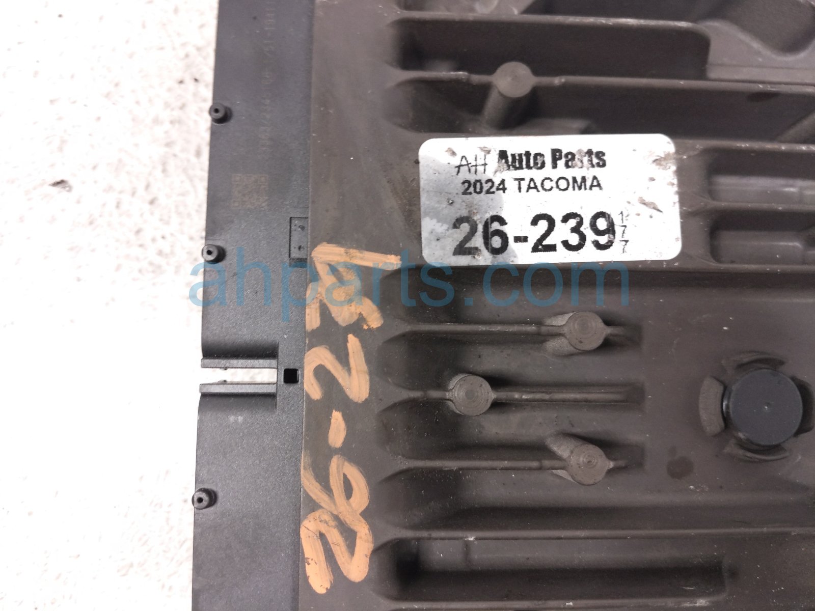 2024 Toyota Tacoma Ecu / Computer Engine Control Module 2.4l At 4x4 89661 04M20 Replacement 2024 Toyota Tacoma Ecu / Computer Engine Control Module 2.4l At 4x4 89661 04M20 Replacement thumbnail