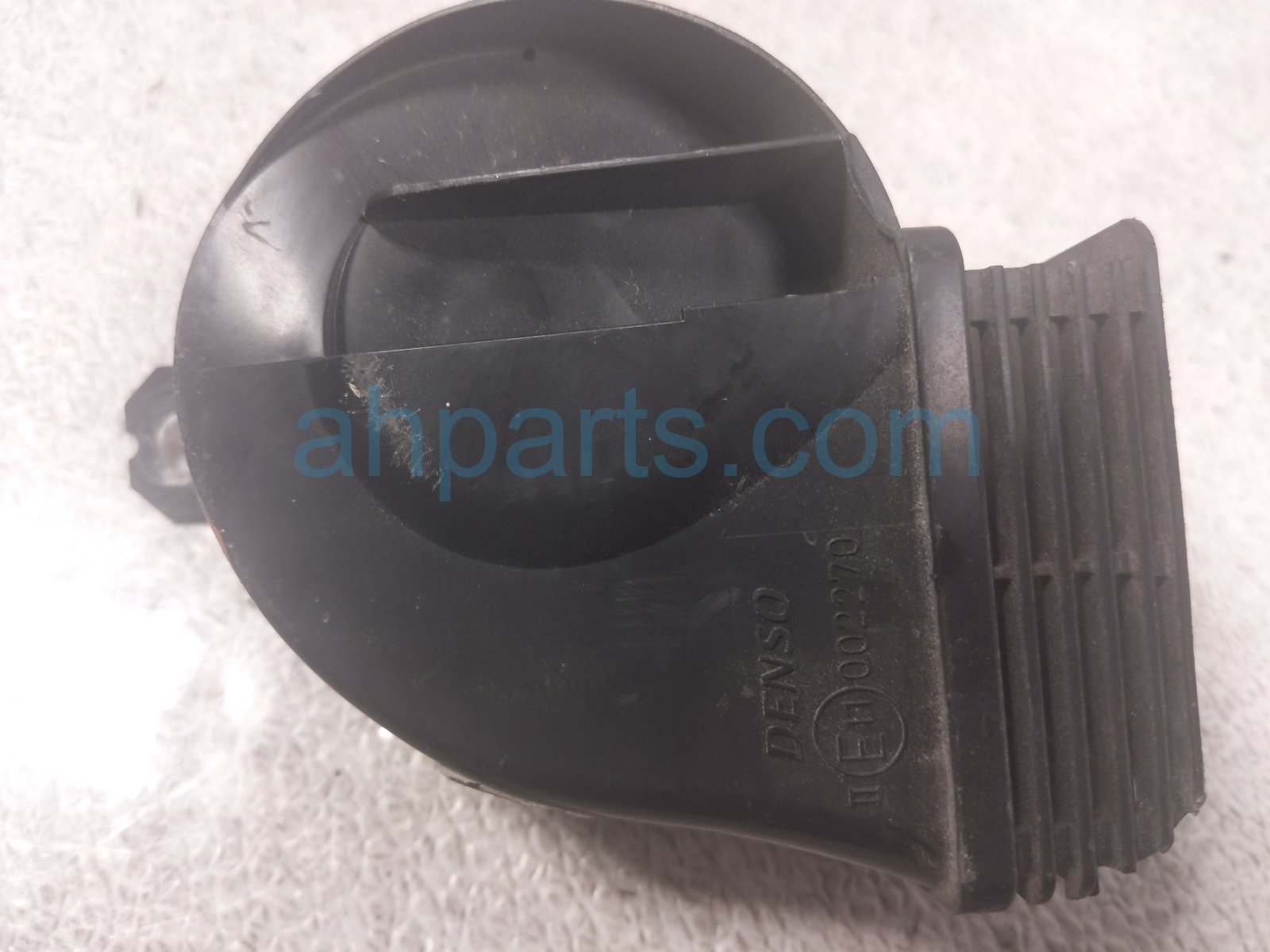 2024 Toyota Tacoma High Pitch Note Horn 86510 0E040 Replacement 2024 Toyota Tacoma High Pitch Note Horn 86510 0E040 Replacement thumbnail