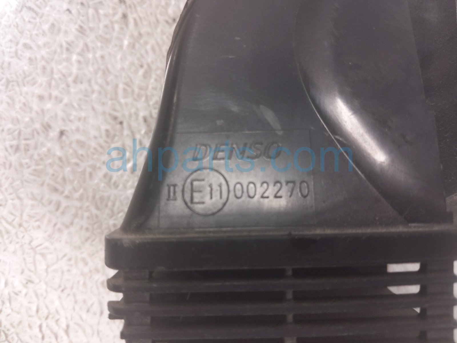 2024 Toyota Tacoma High Pitch Note Horn 86510 0E040 Replacement 2024 Toyota Tacoma High Pitch Note Horn 86510 0E040 Replacement thumbnail