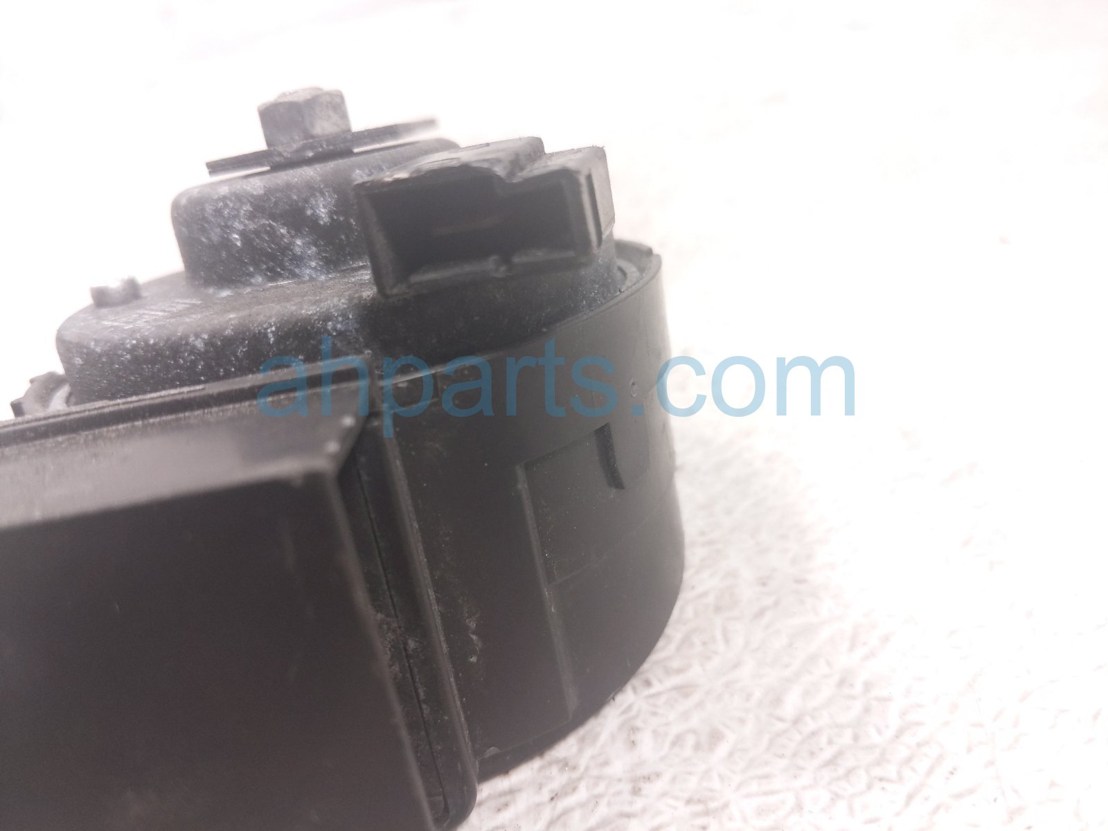 2024 Toyota Tacoma Low Pitch Note Horn 86520 0E020 Replacement 2024 Toyota Tacoma Low Pitch Note Horn 86520 0E020 Replacement thumbnail