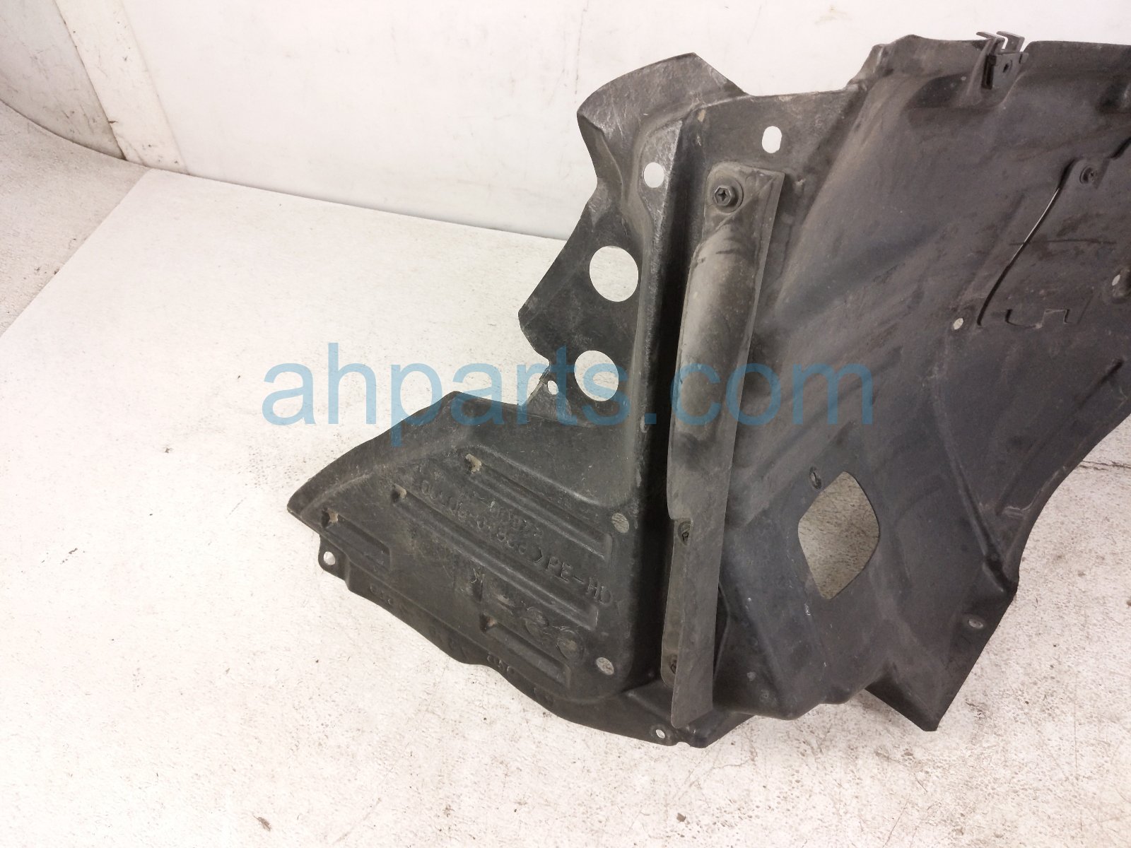 2013 Lexus Gs350 Front Driver Inner Fender Liner 53806 30202 Replacement 2013 Lexus Gs350 Front Driver Inner Fender Liner 53806 30202 Replacement thumbnail